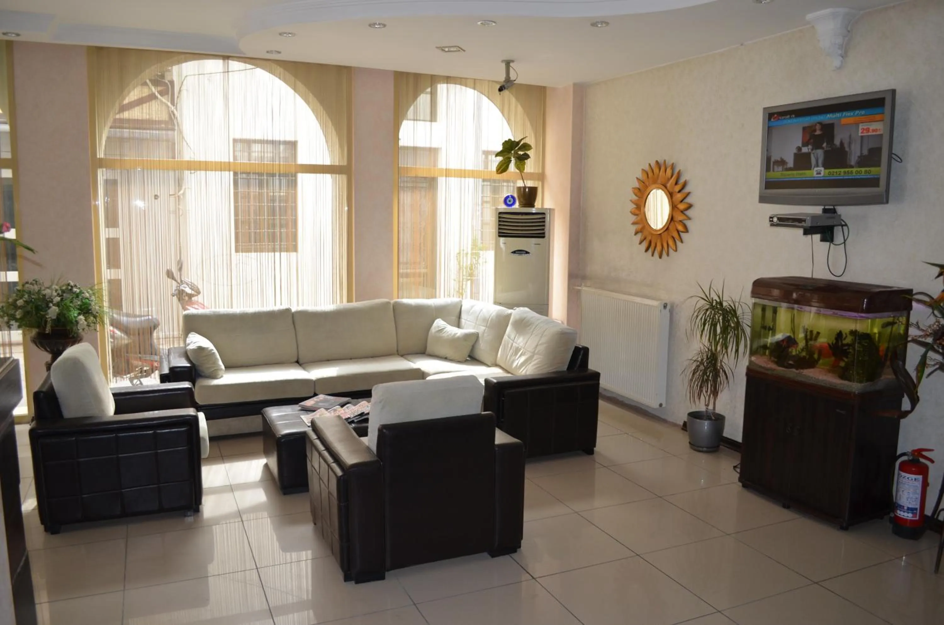 Lobby or reception in Ayvalık Palas Hotel