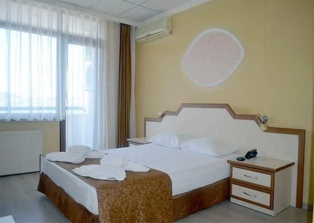 Bed in Ayvalık Palas Hotel