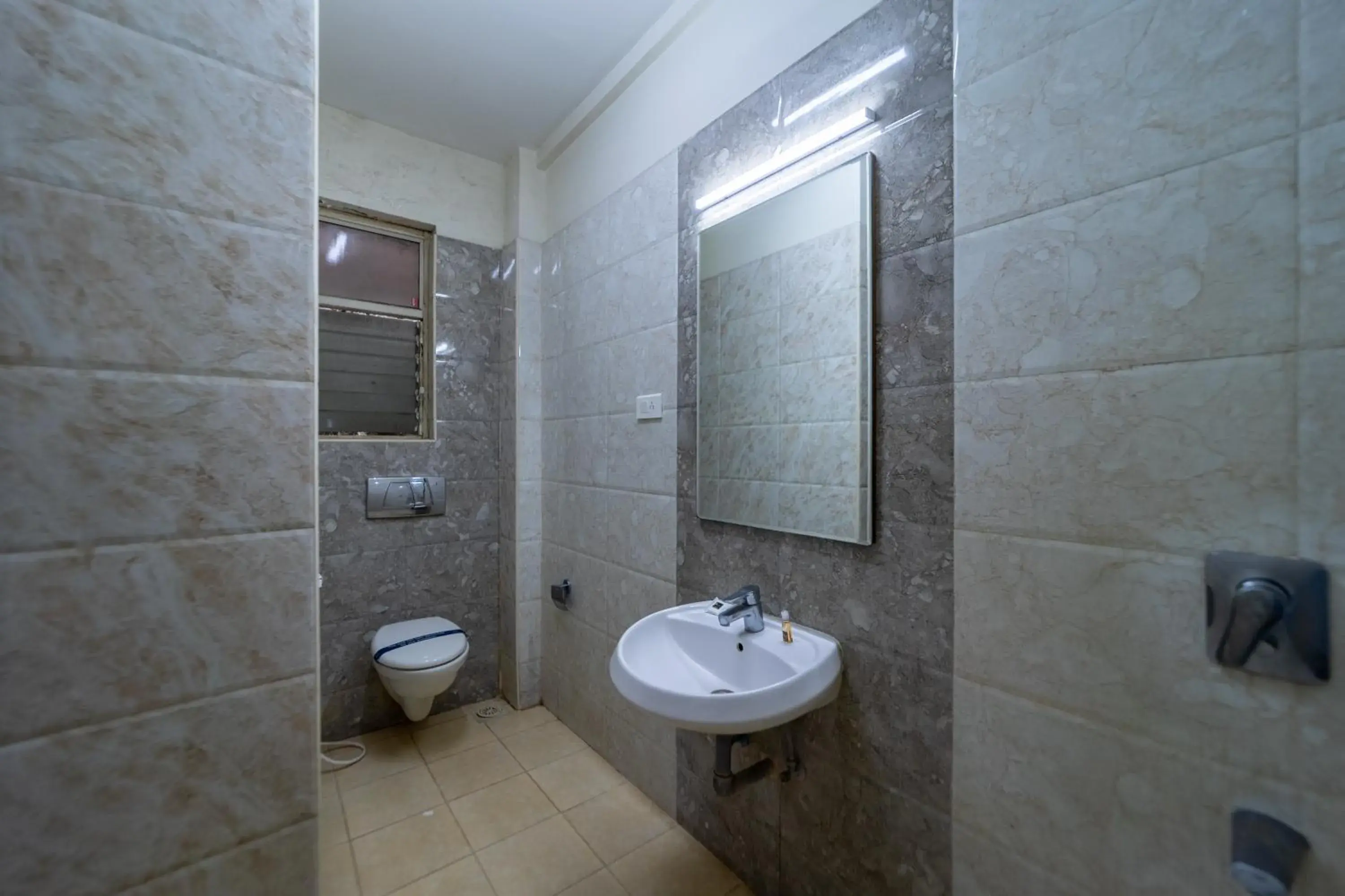 Deluxe Twin Room in Ranas Residency Deluxe Twin Room in Ranas Residency