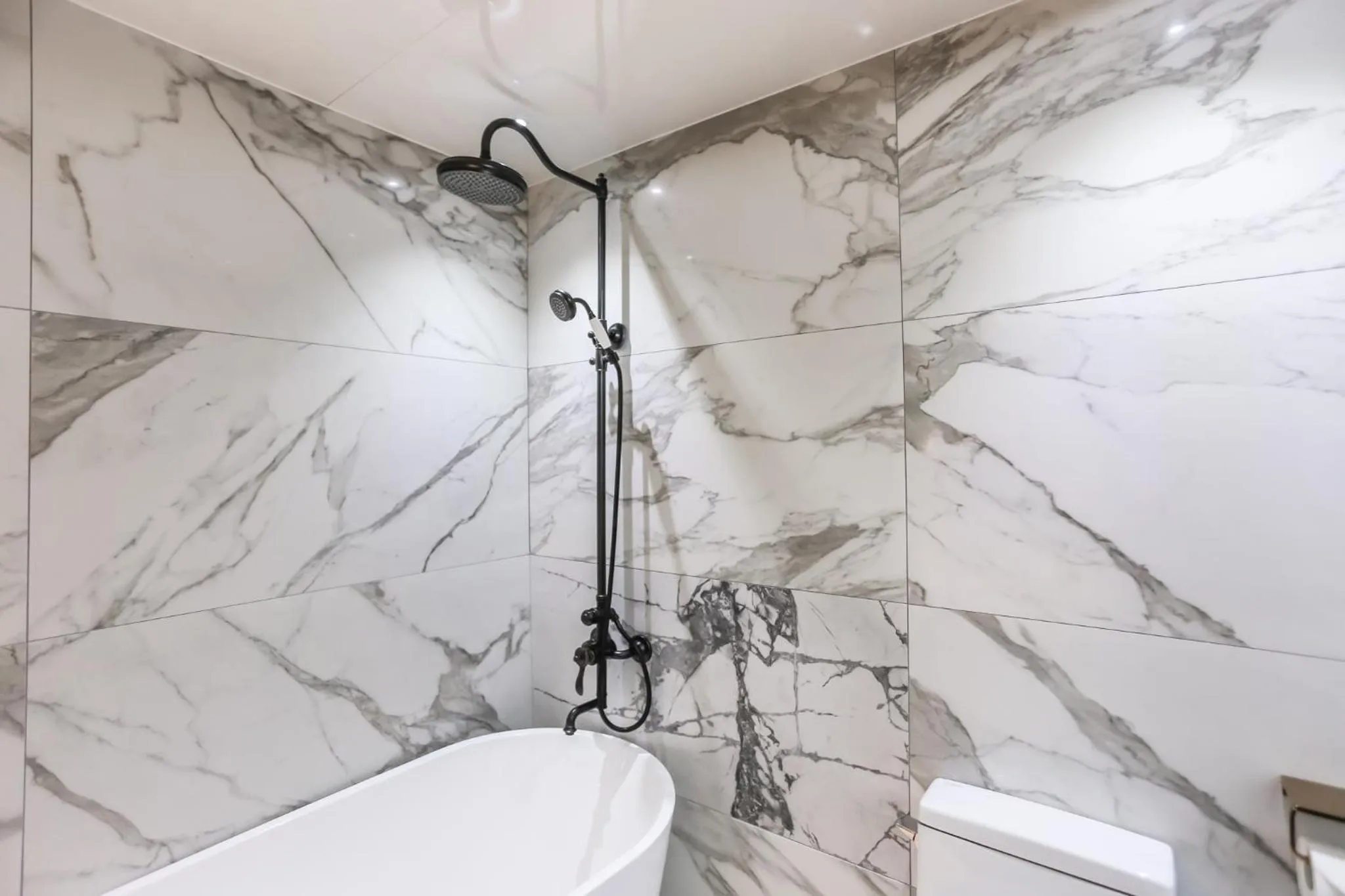 Bath in The Post Hotel