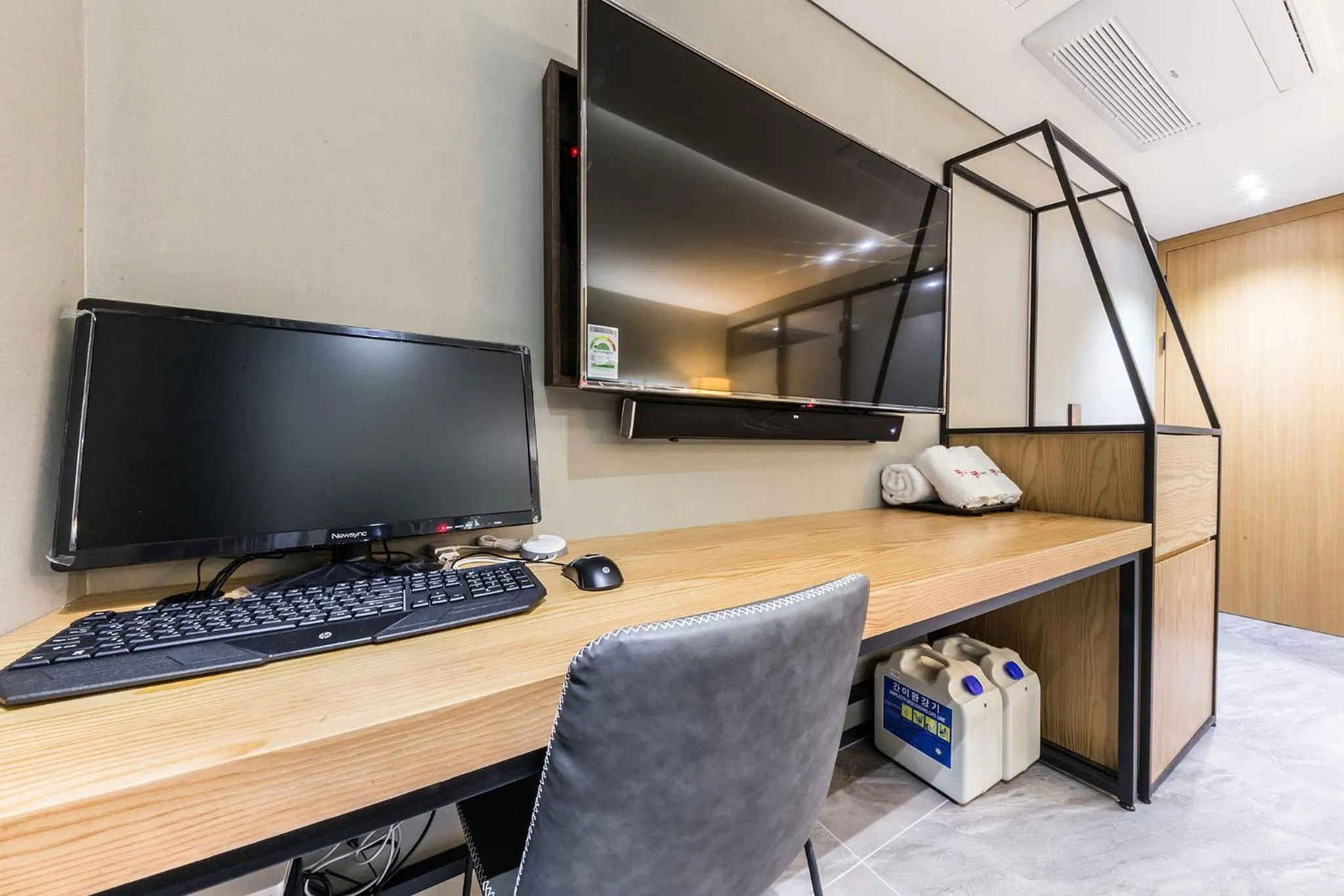 hair dresser in The Post Hotel