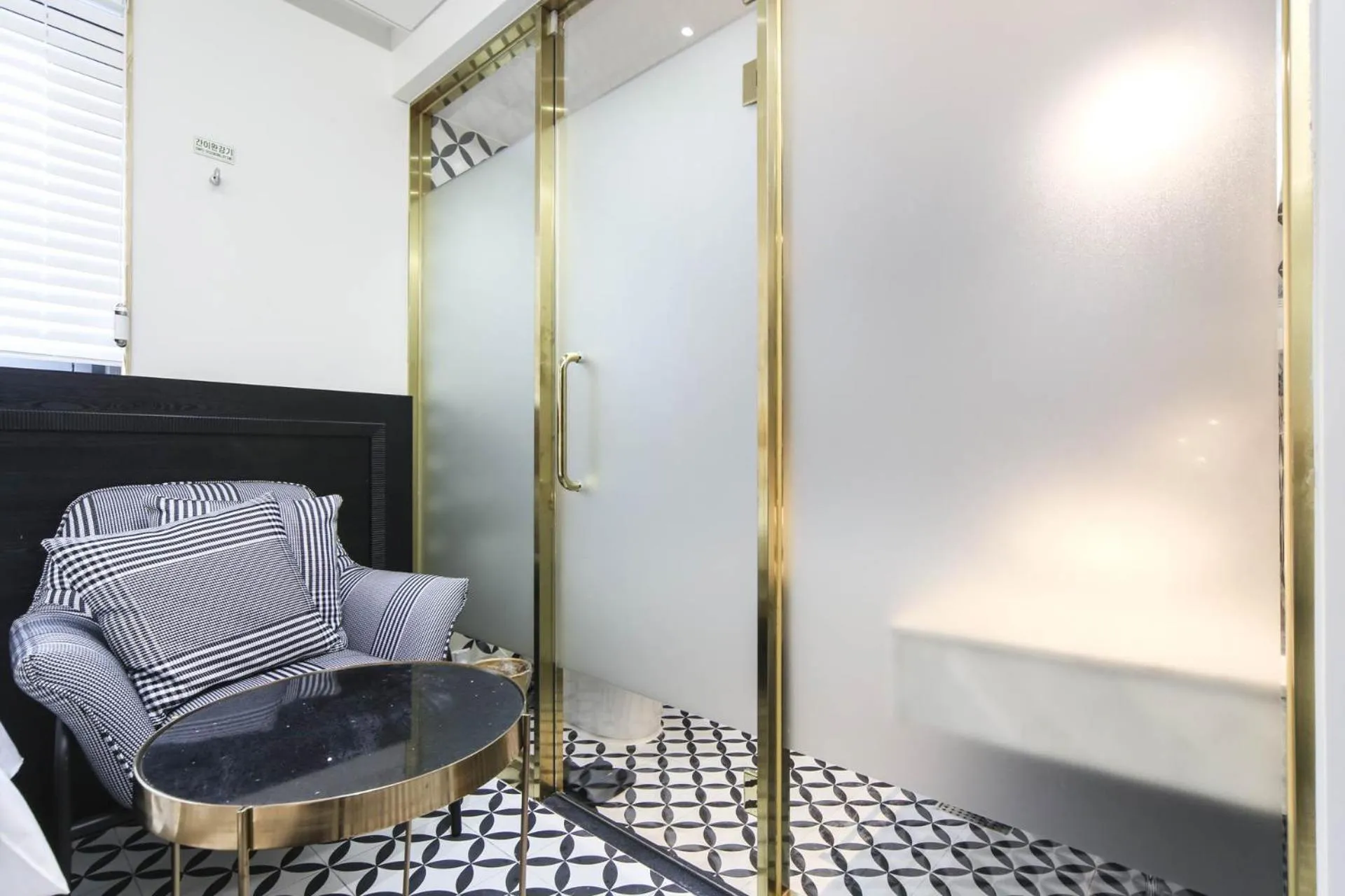 hair dresser in The Post Hotel