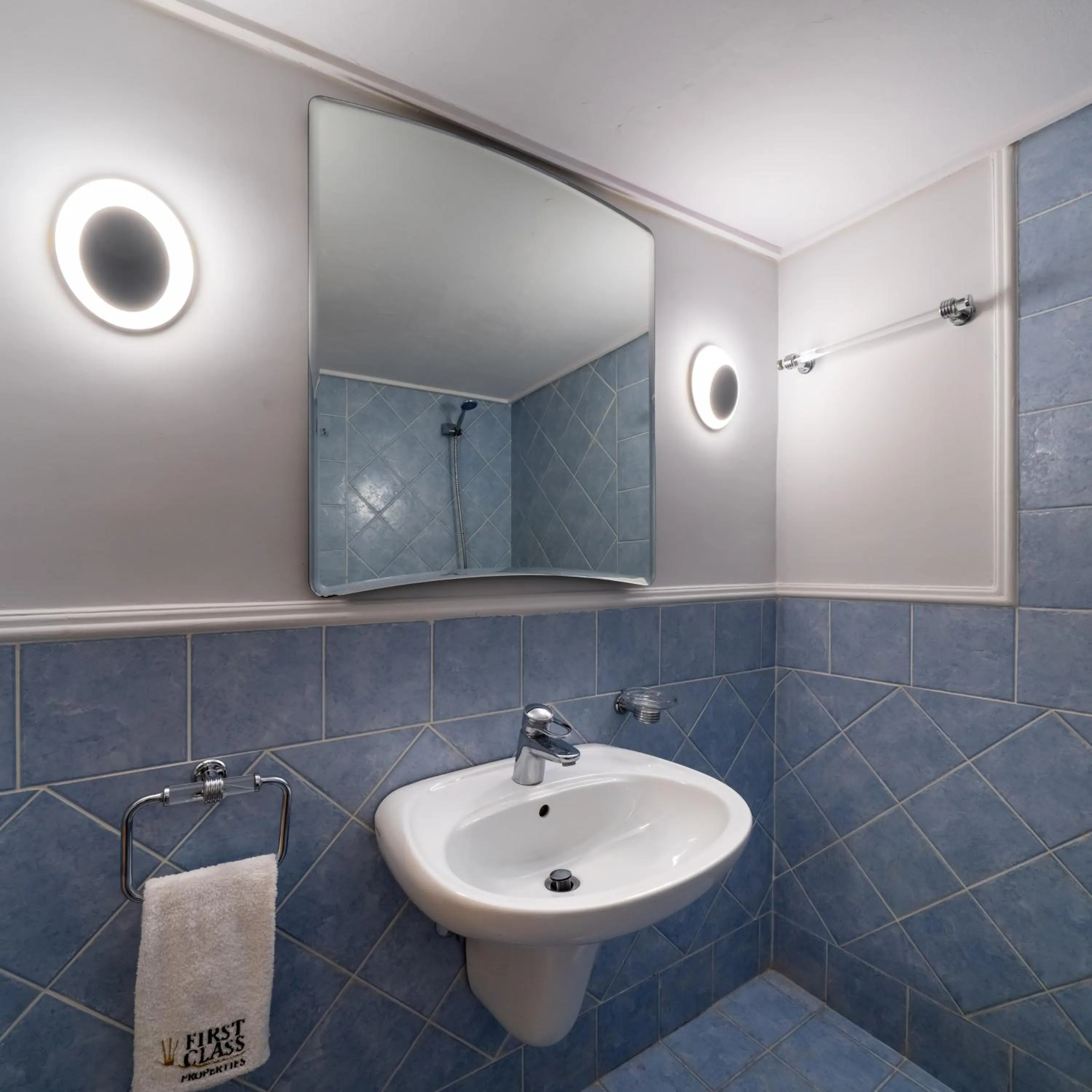 Toilet in Vouliagmeni Honeymoon Suite by First Class Properties