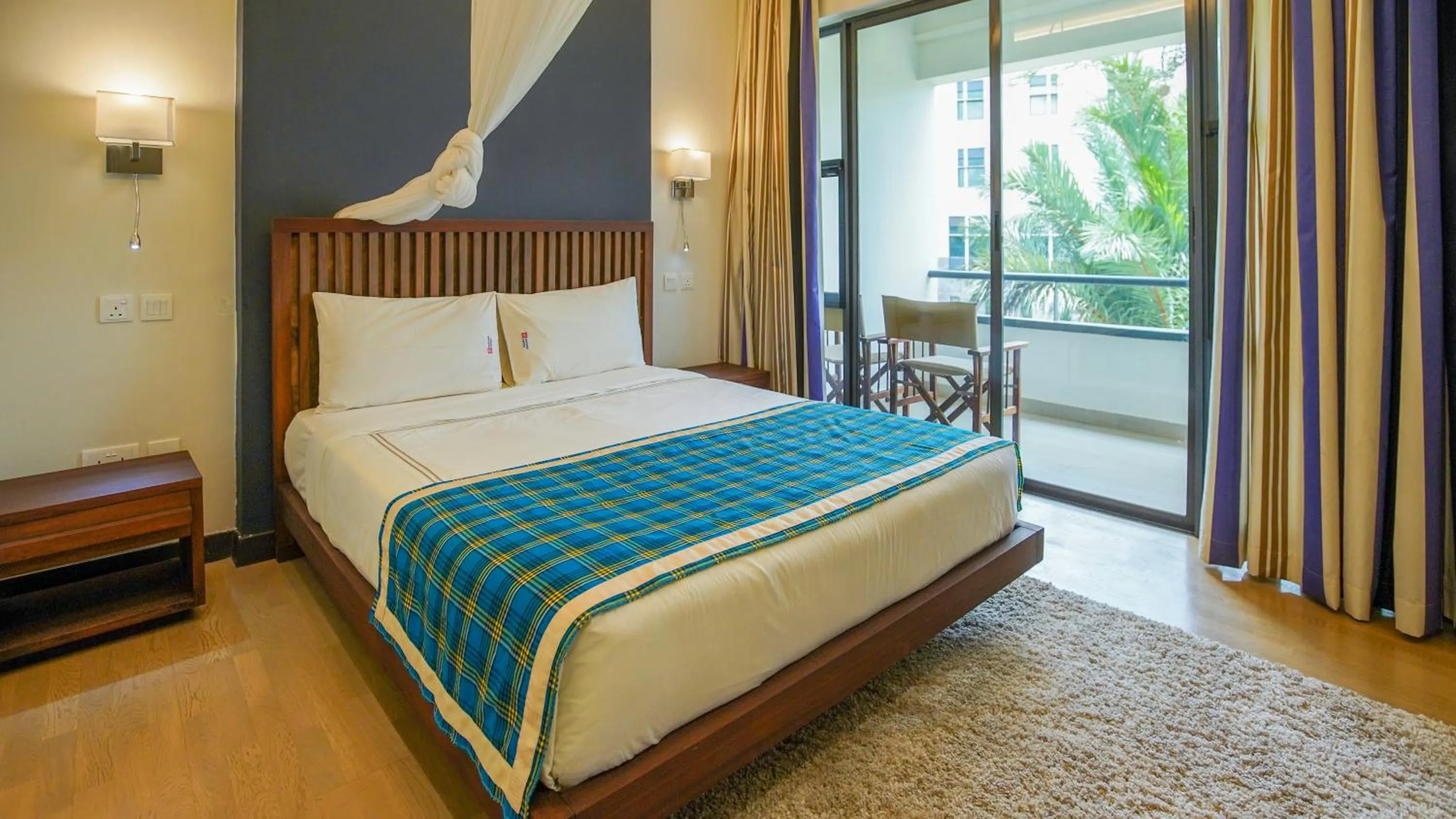 Bed in Warwick Centre