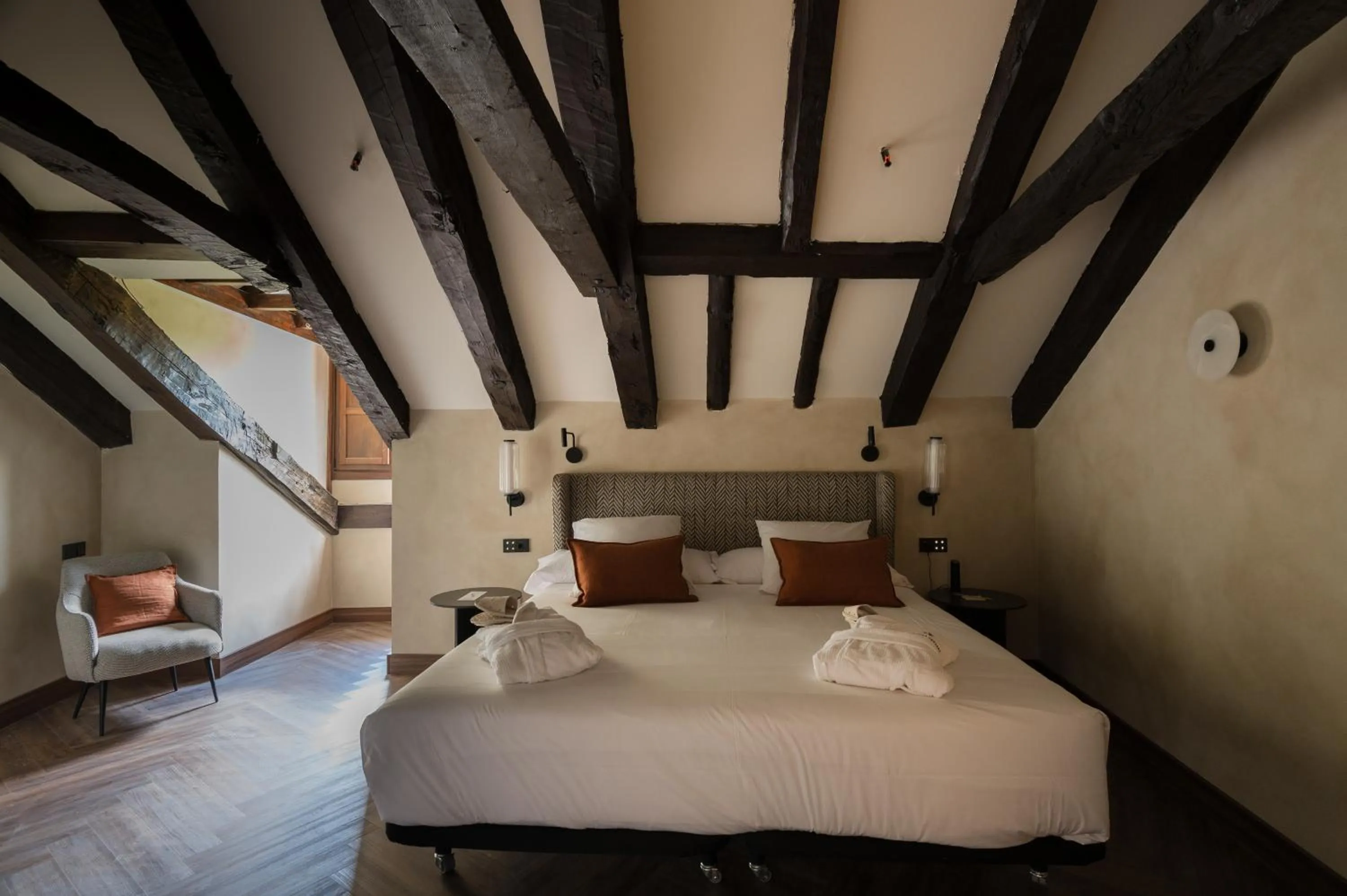 Decorative detail, Bed in Castilla Termal Brihuega