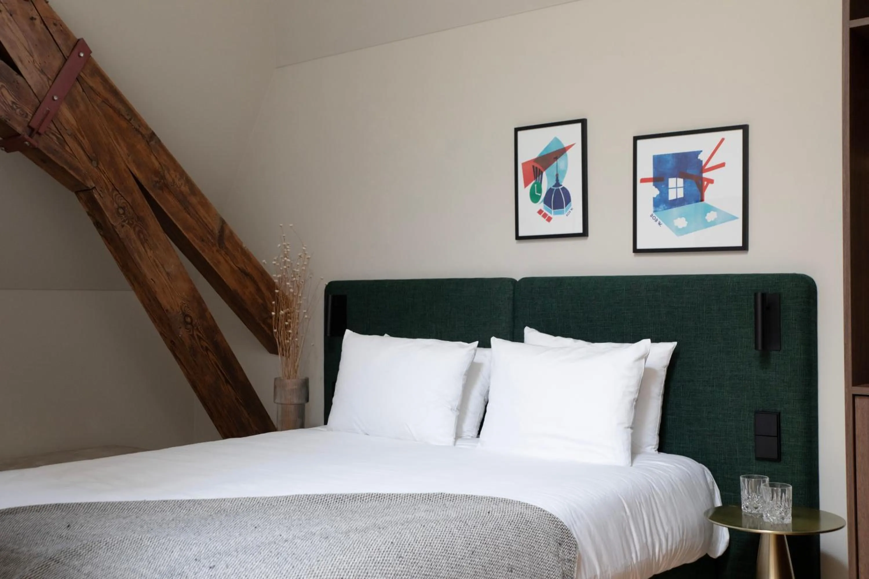 Bed in Bob W Oosterpark