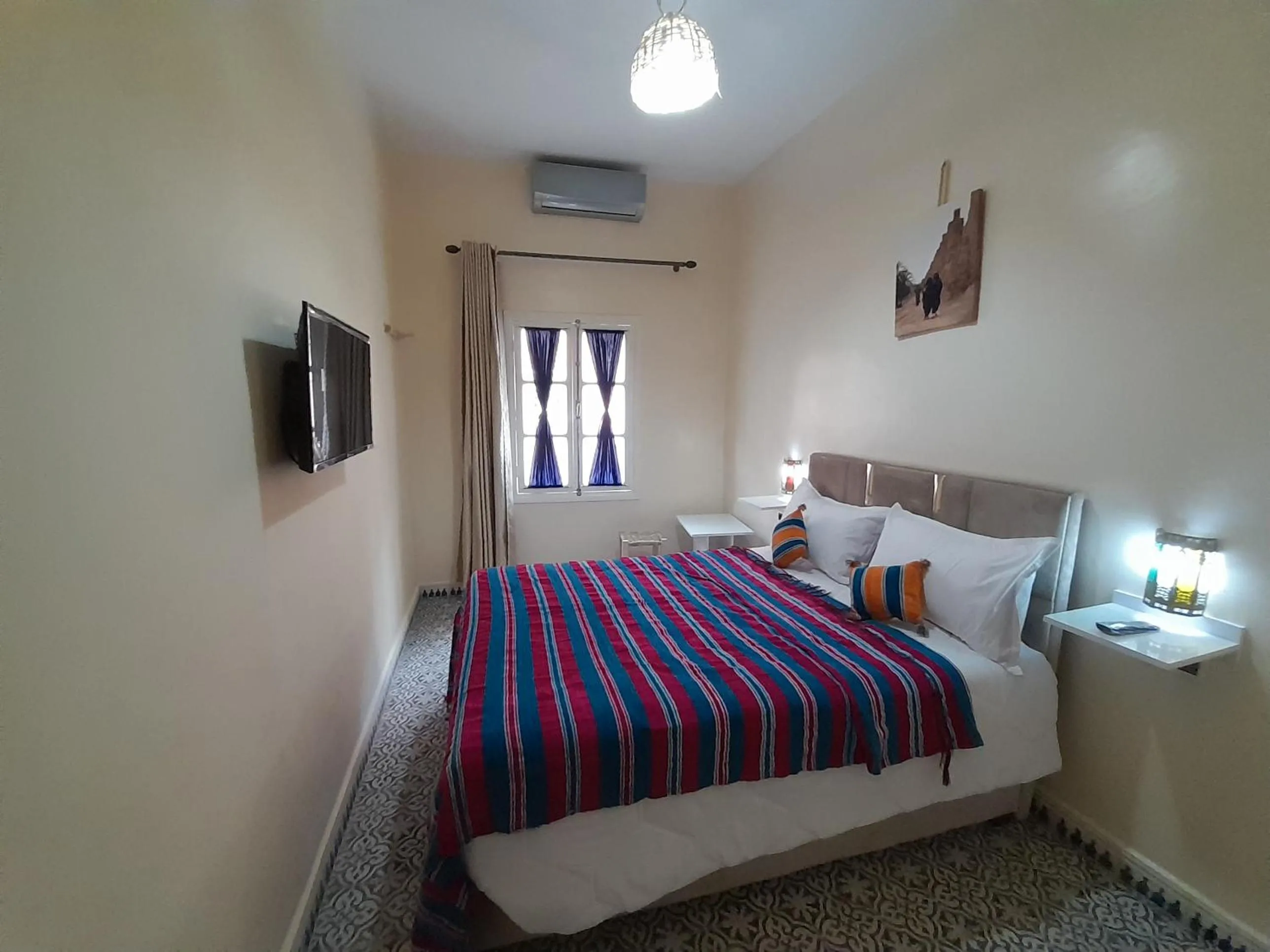 Bedroom, Bed in Hotel Mentaga