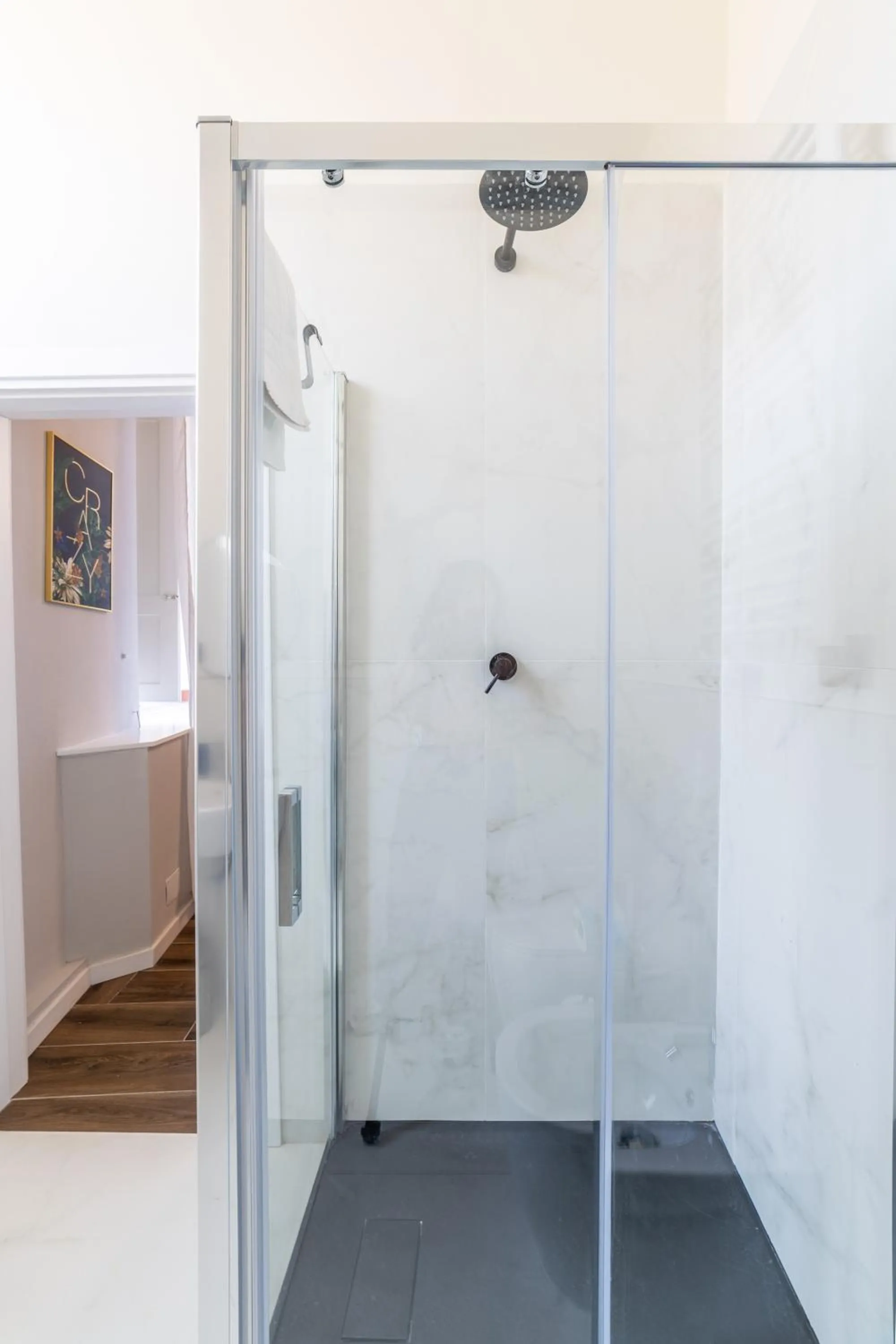 Shower in Romantic Room Duomo