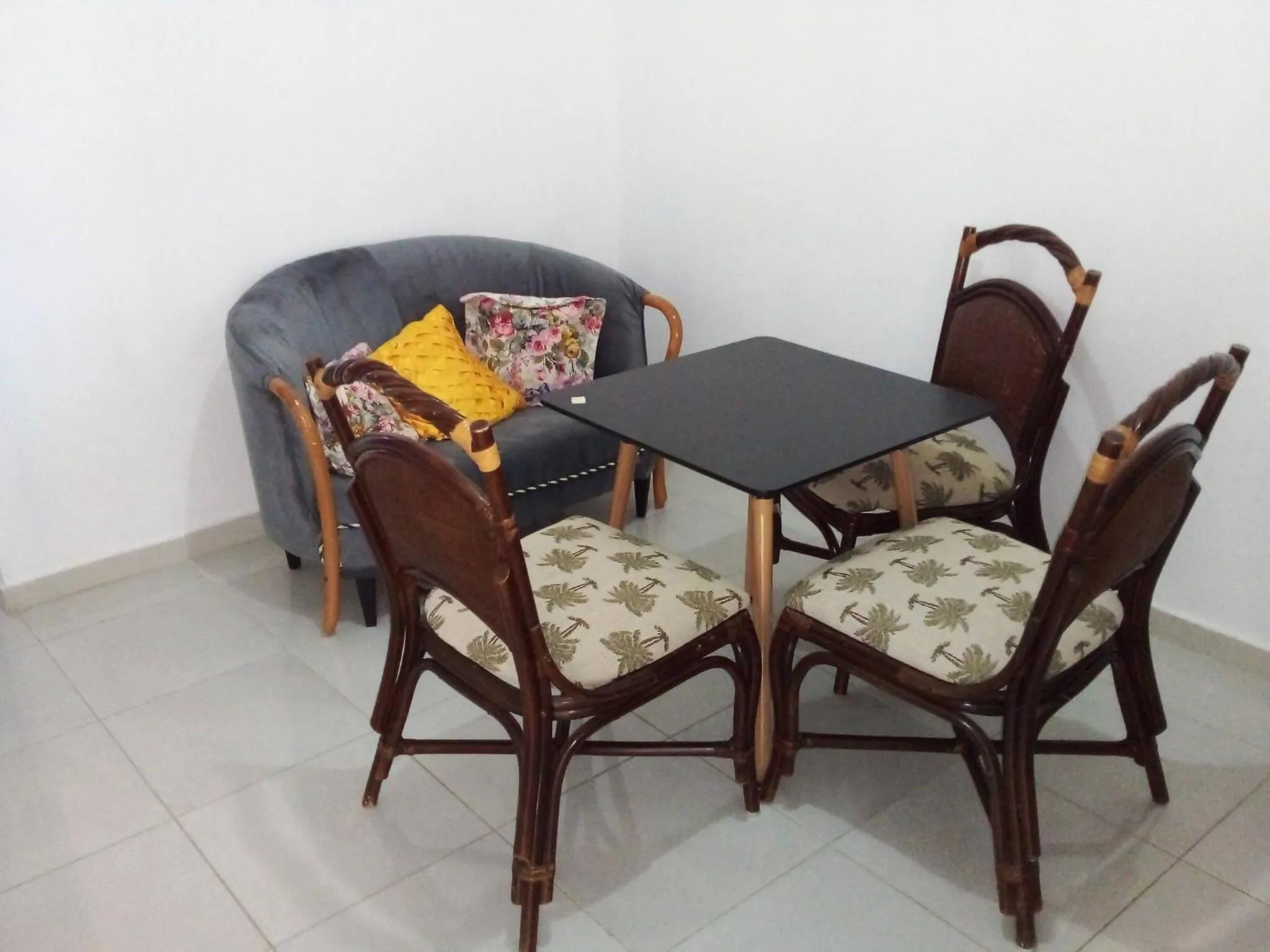 Restaurant/places to eat in Appart-hotel Veras Samana No 13