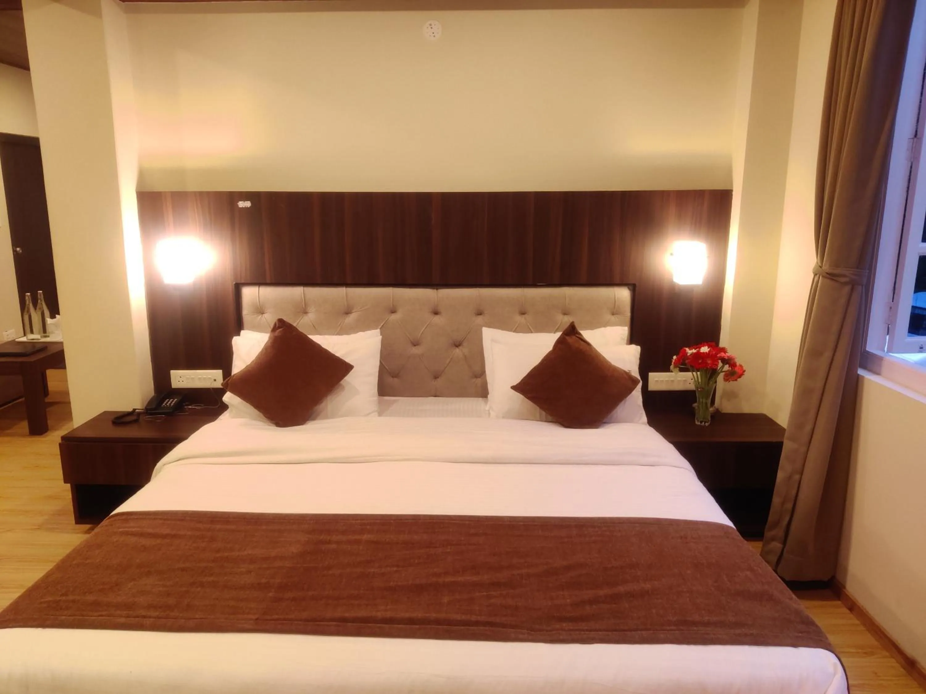Bed in Keswani Group Tashi Heritage Hotel & Resort