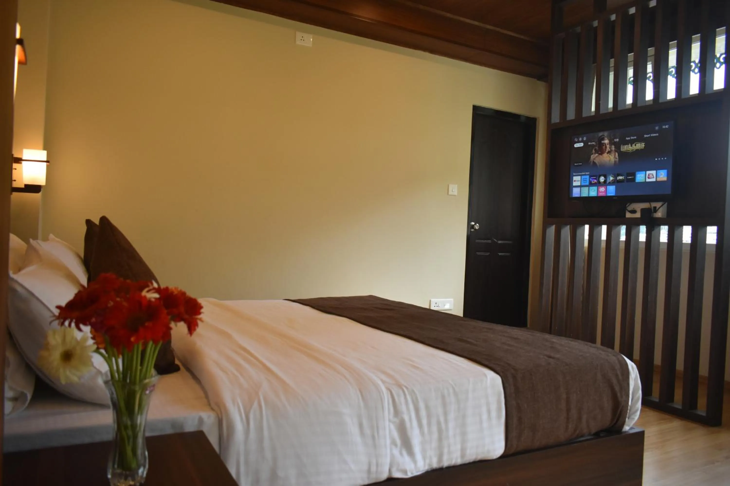 Bed in Keswani Group Tashi Heritage Hotel & Resort
