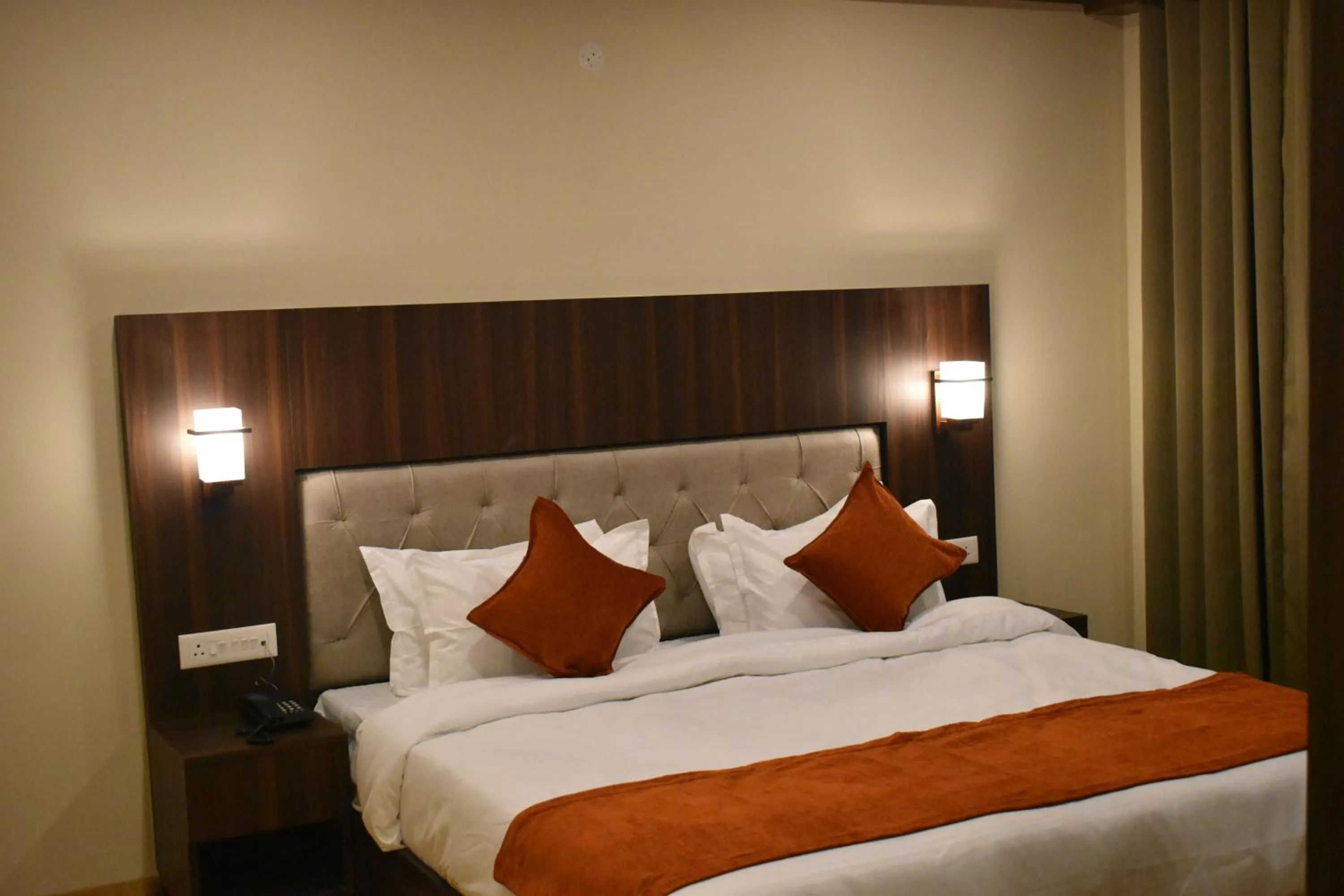 Bed in Keswani Group Tashi Heritage Hotel & Resort