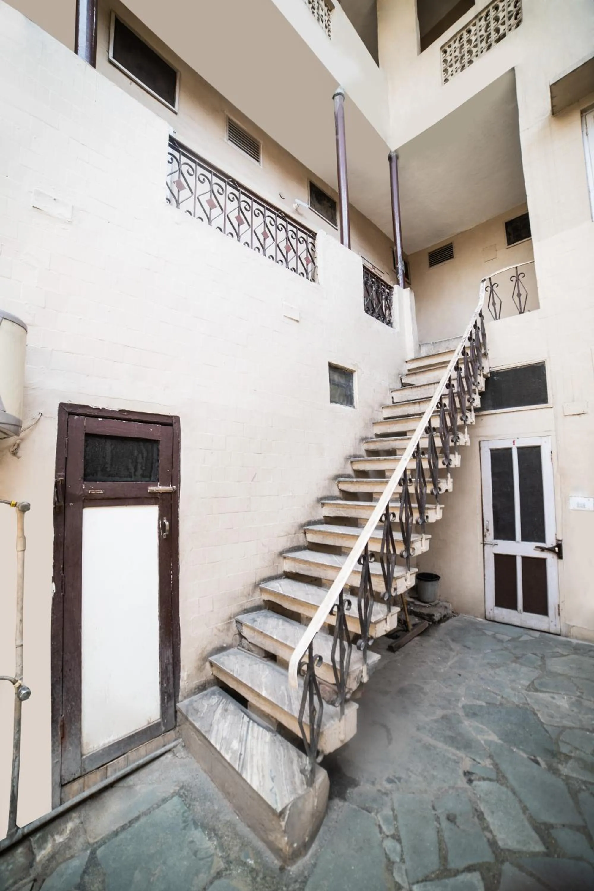 Property building in Hotel Raj Guest House