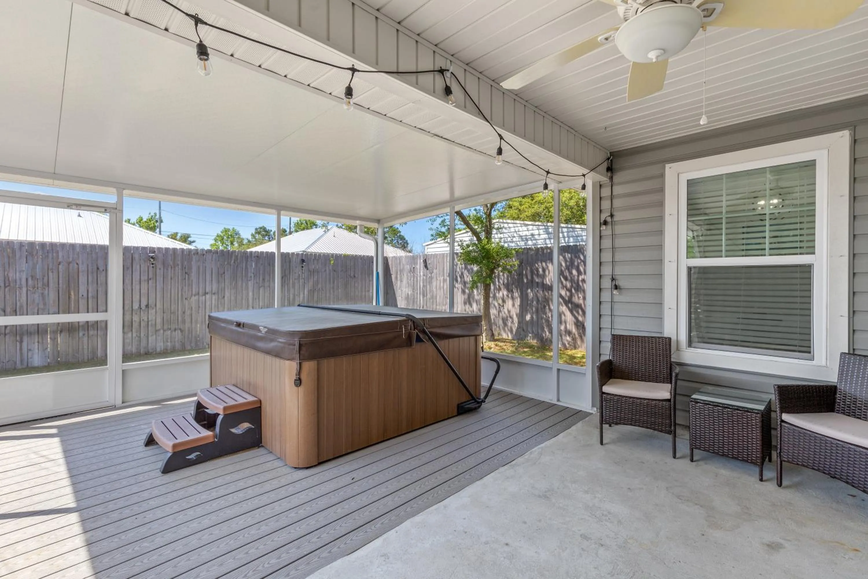 Bathroom in 3BD, 2BA Home! Family Friendly! Close to Beach! HOT TUB!