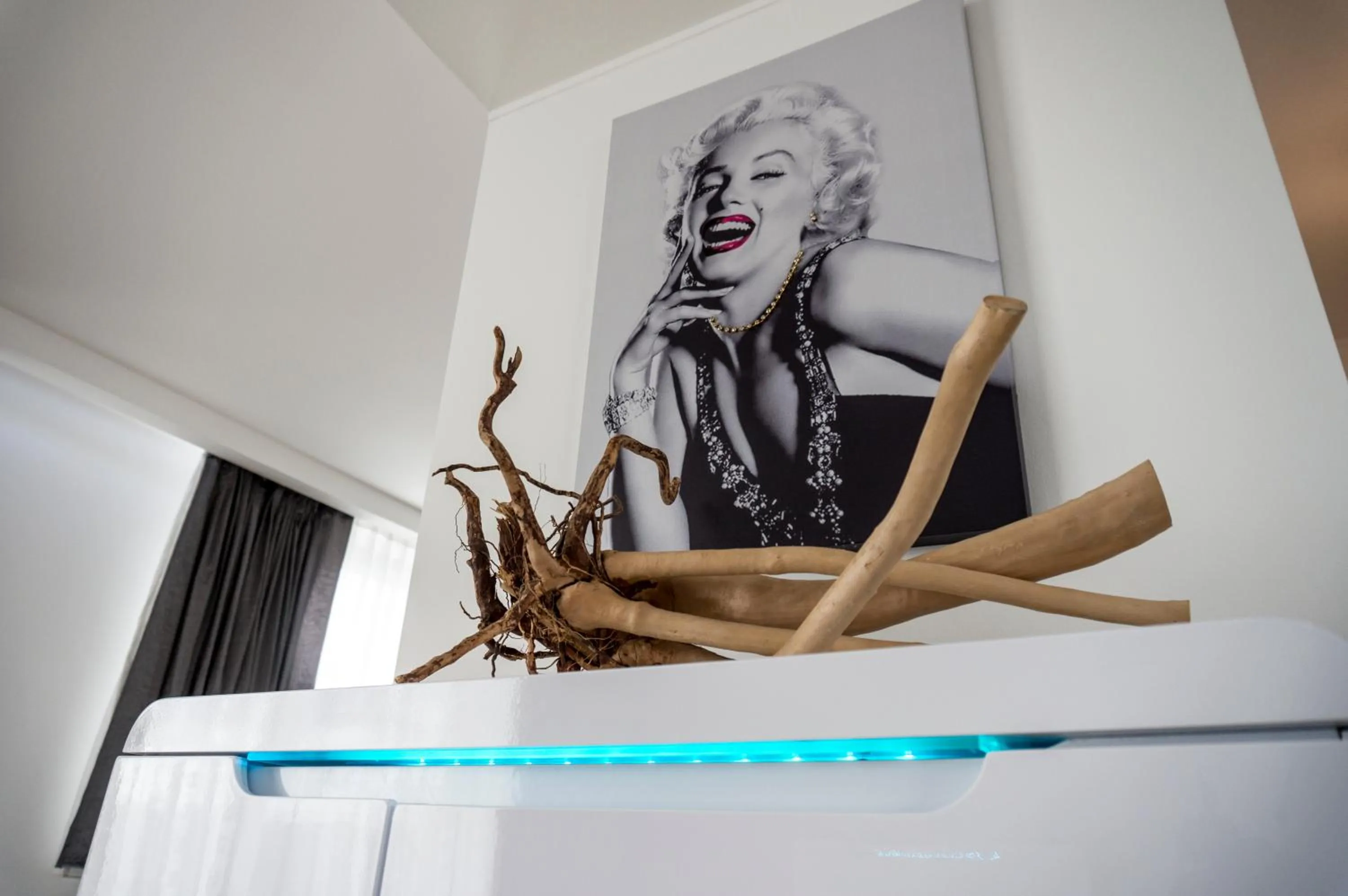 Decorative detail in The Queen Luxury Apartments - Villa Marilyn