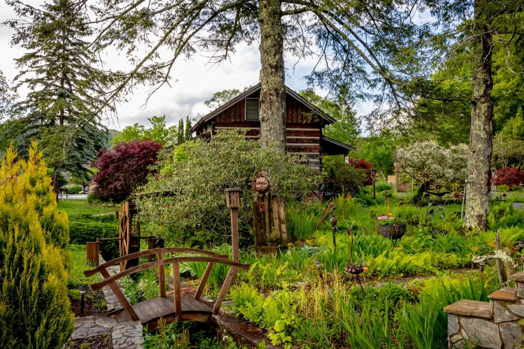 Garden in Azalea Garden Inn