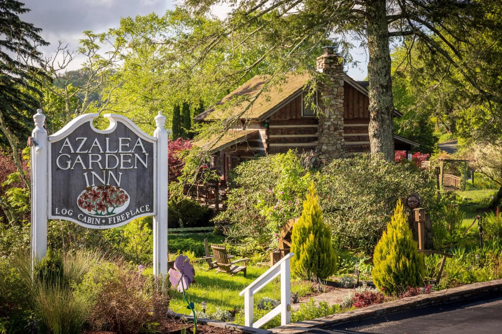 Property logo or sign in Azalea Garden Inn