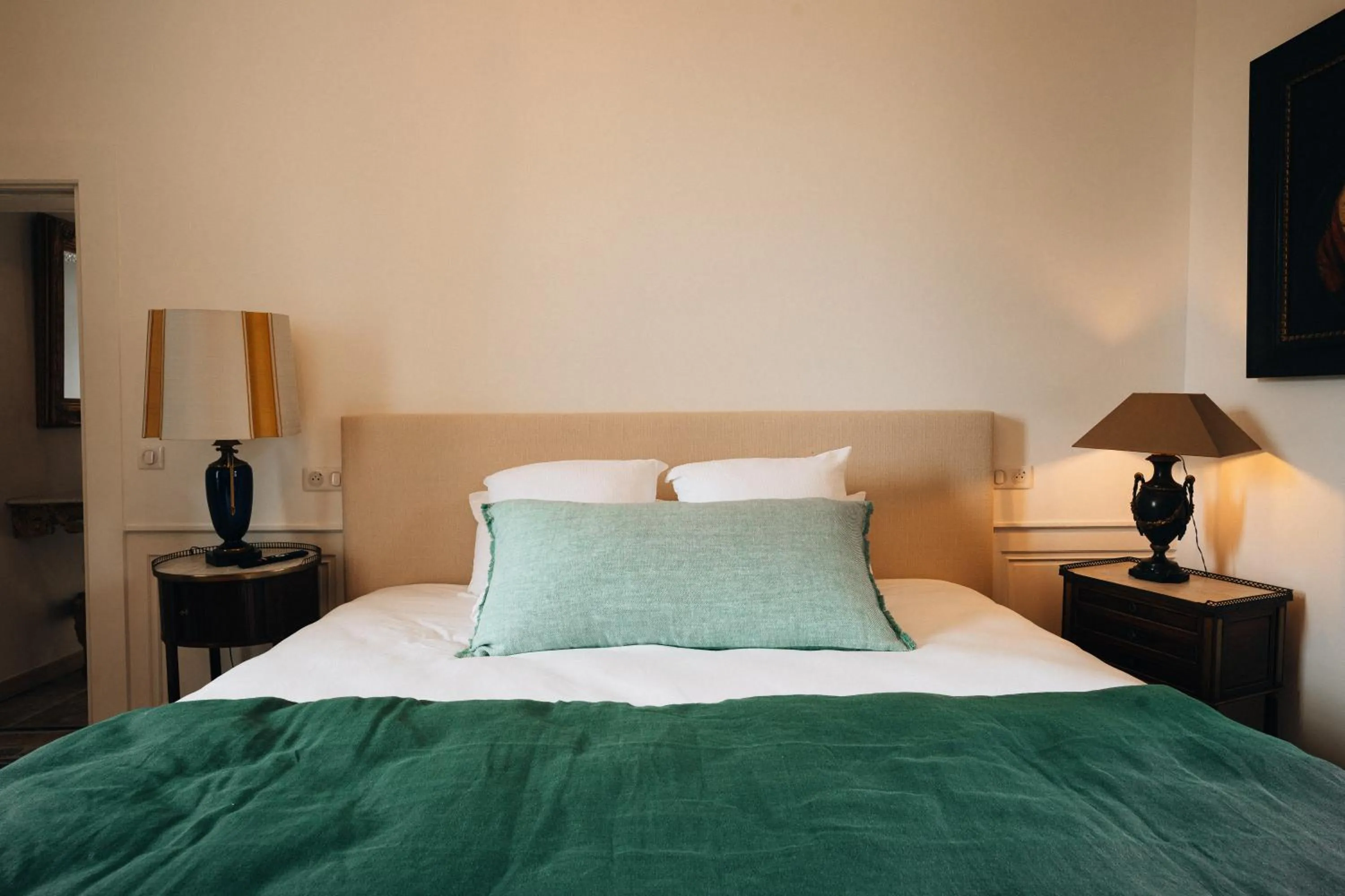 Bed in Hôtel l'Abbaye