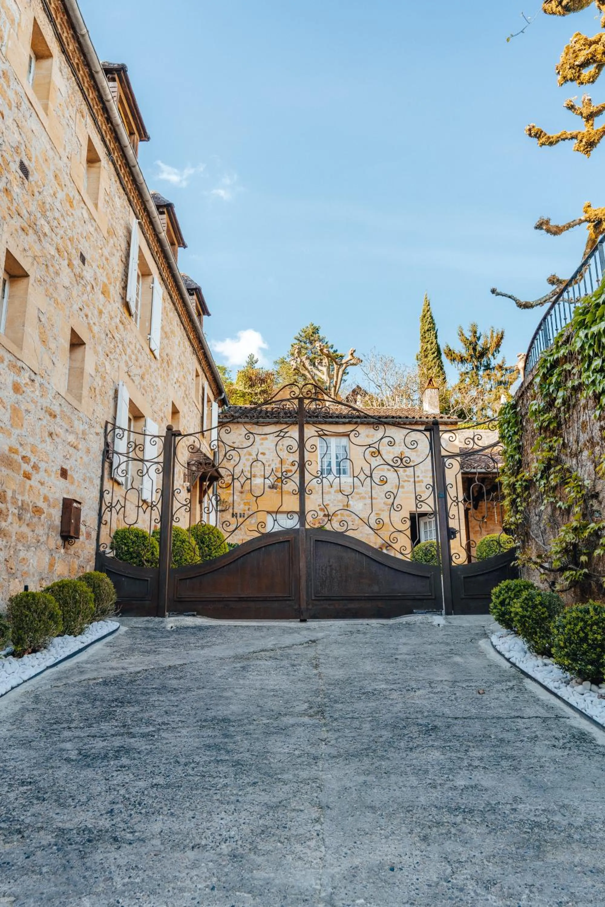 Garden in Hôtel l'Abbaye