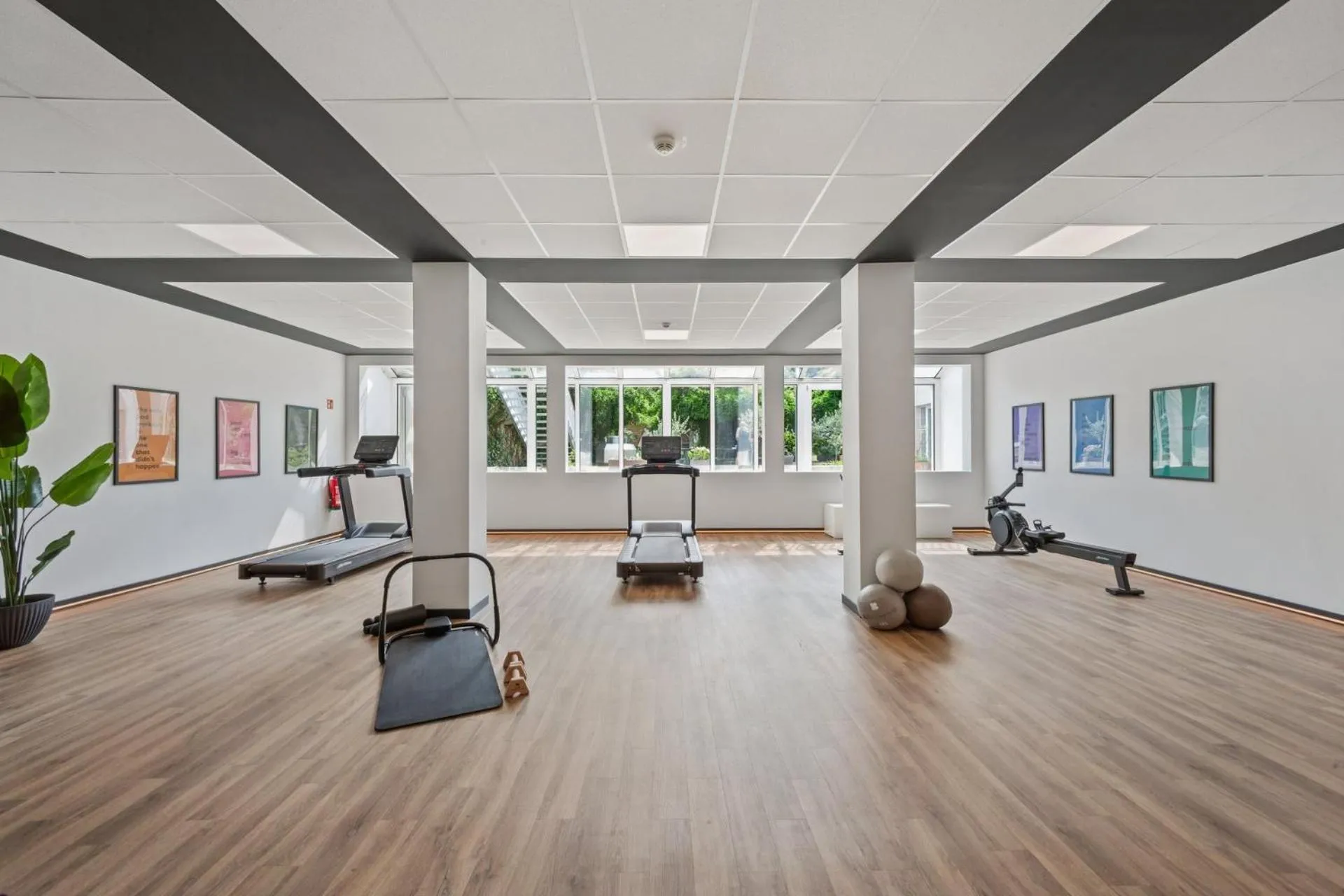 Fitness centre/facilities in Home and CoLiving Bonn I Aparthotel