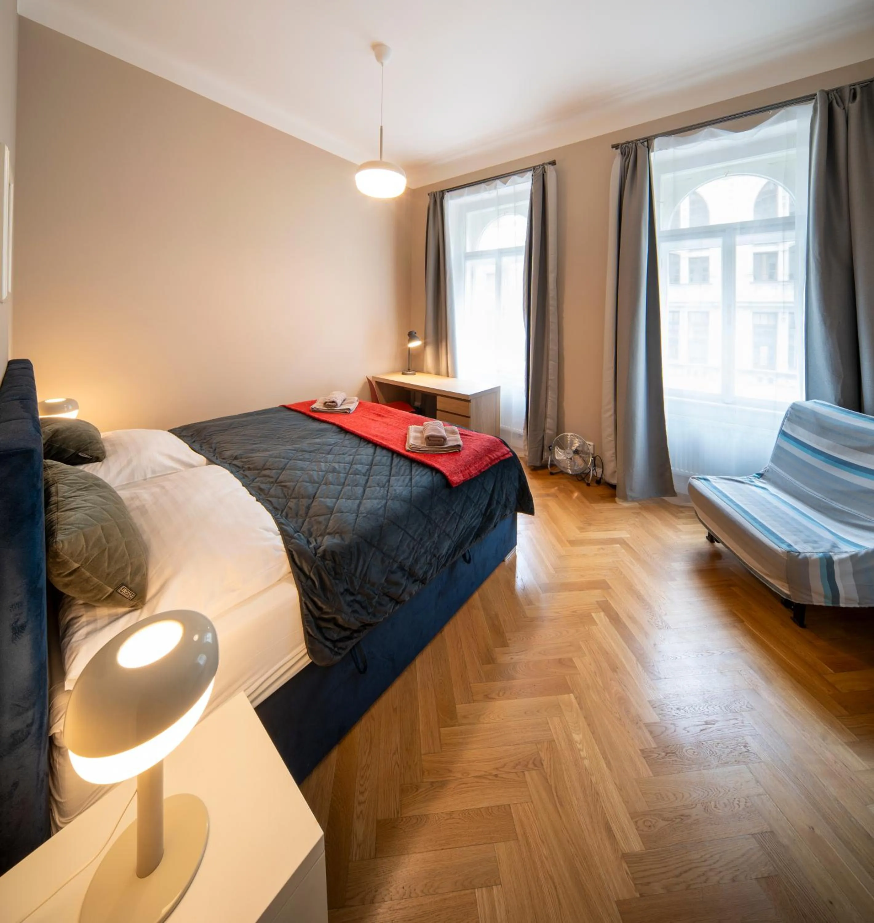 Bedroom, Bed in Apart Hotel Zborovska