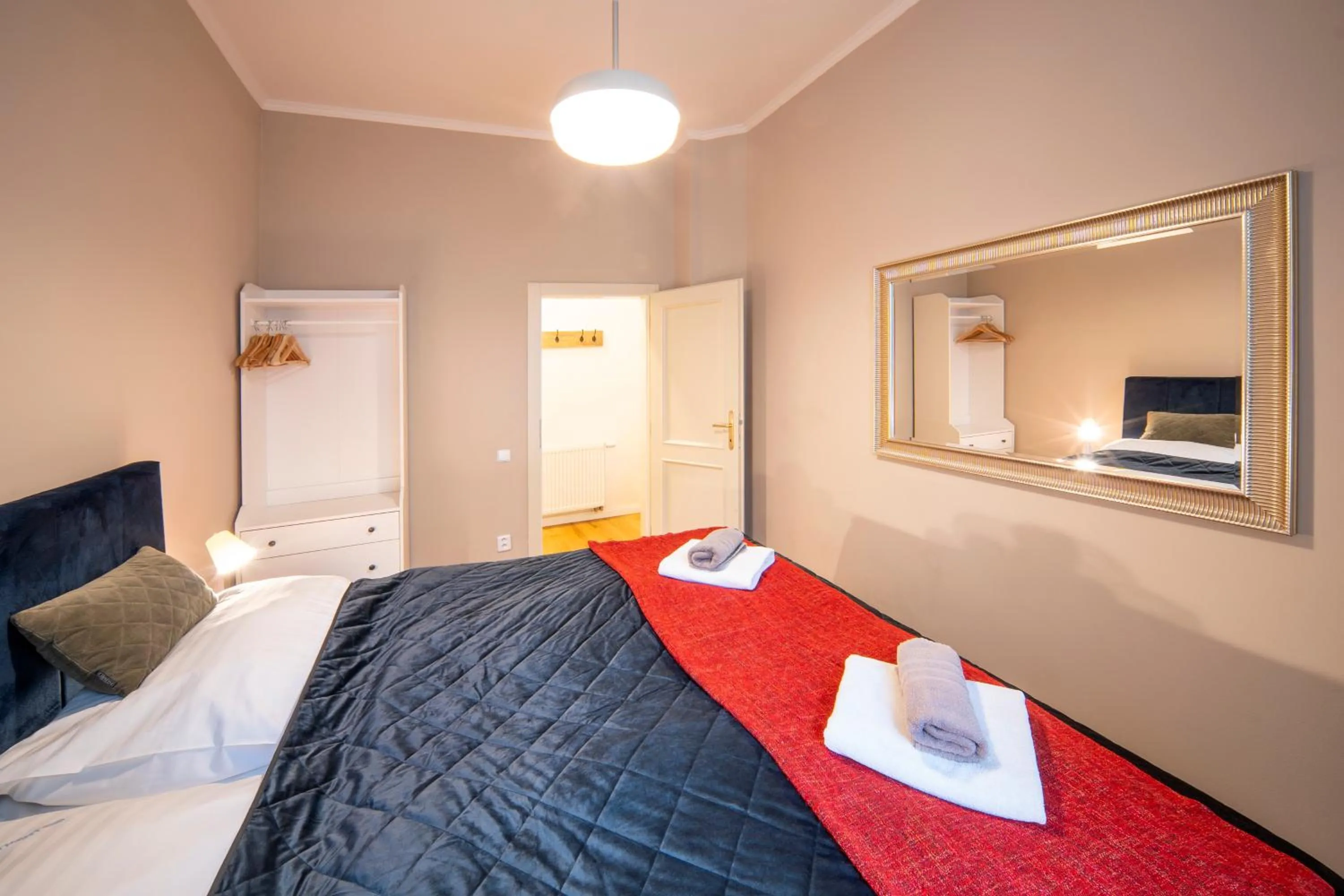 Bedroom, Bed in Apart Hotel Zborovska