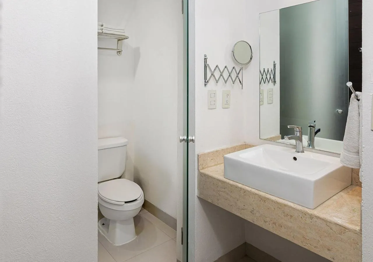 Bathroom in Hotel México Plaza Irapuato
