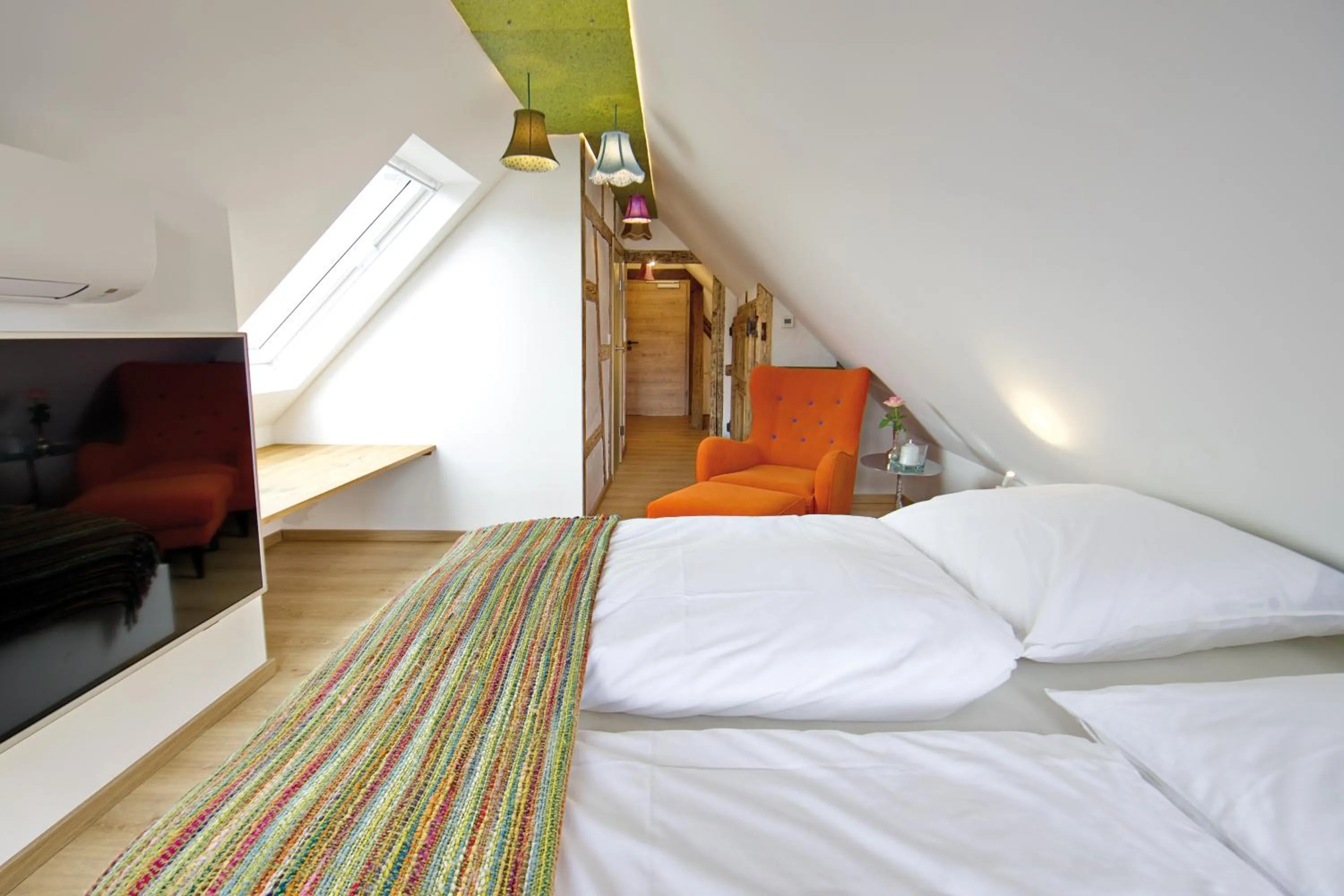 Bed in Zinsers Appartements im Flämmle