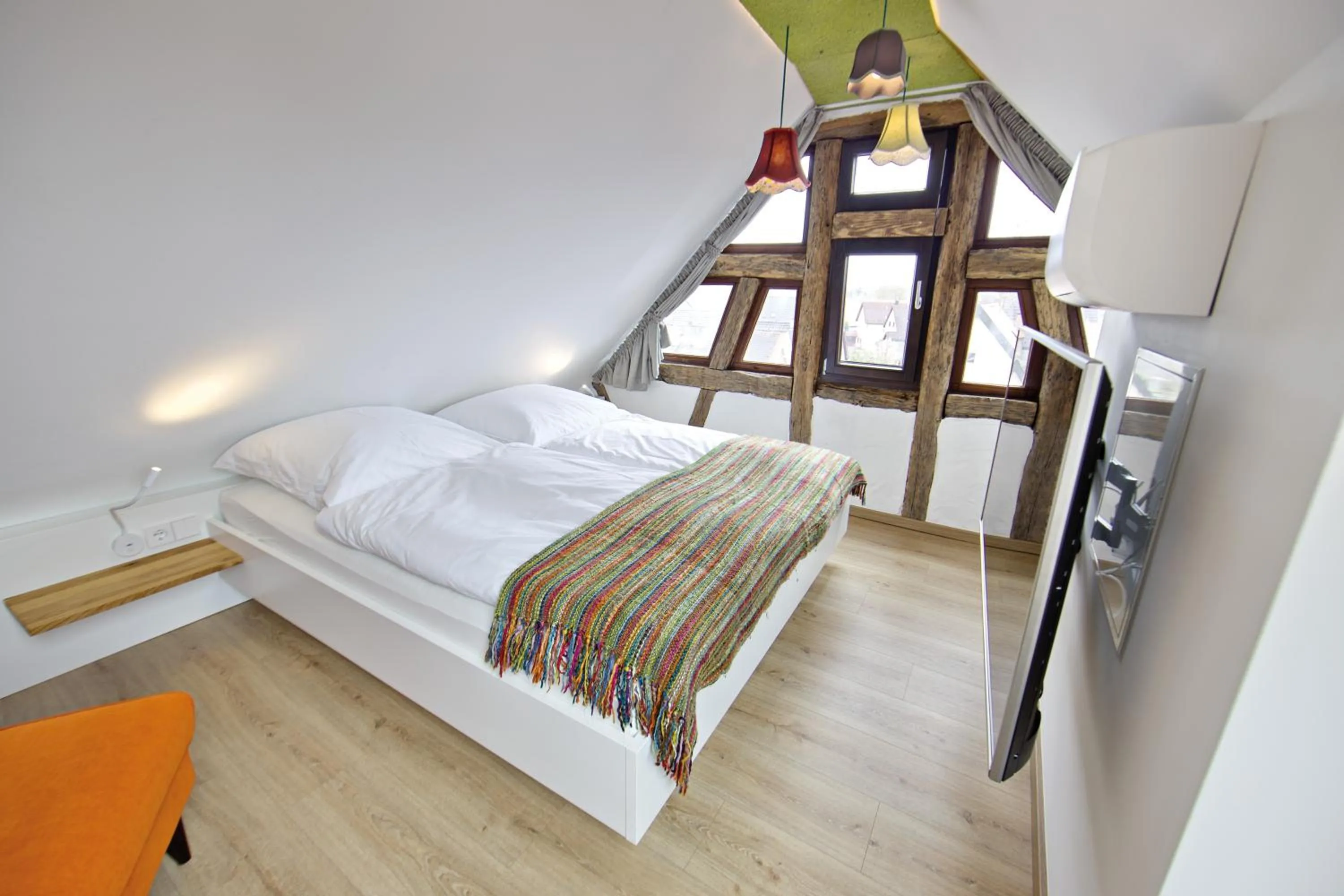 Bed in Zinsers Appartements im Flämmle