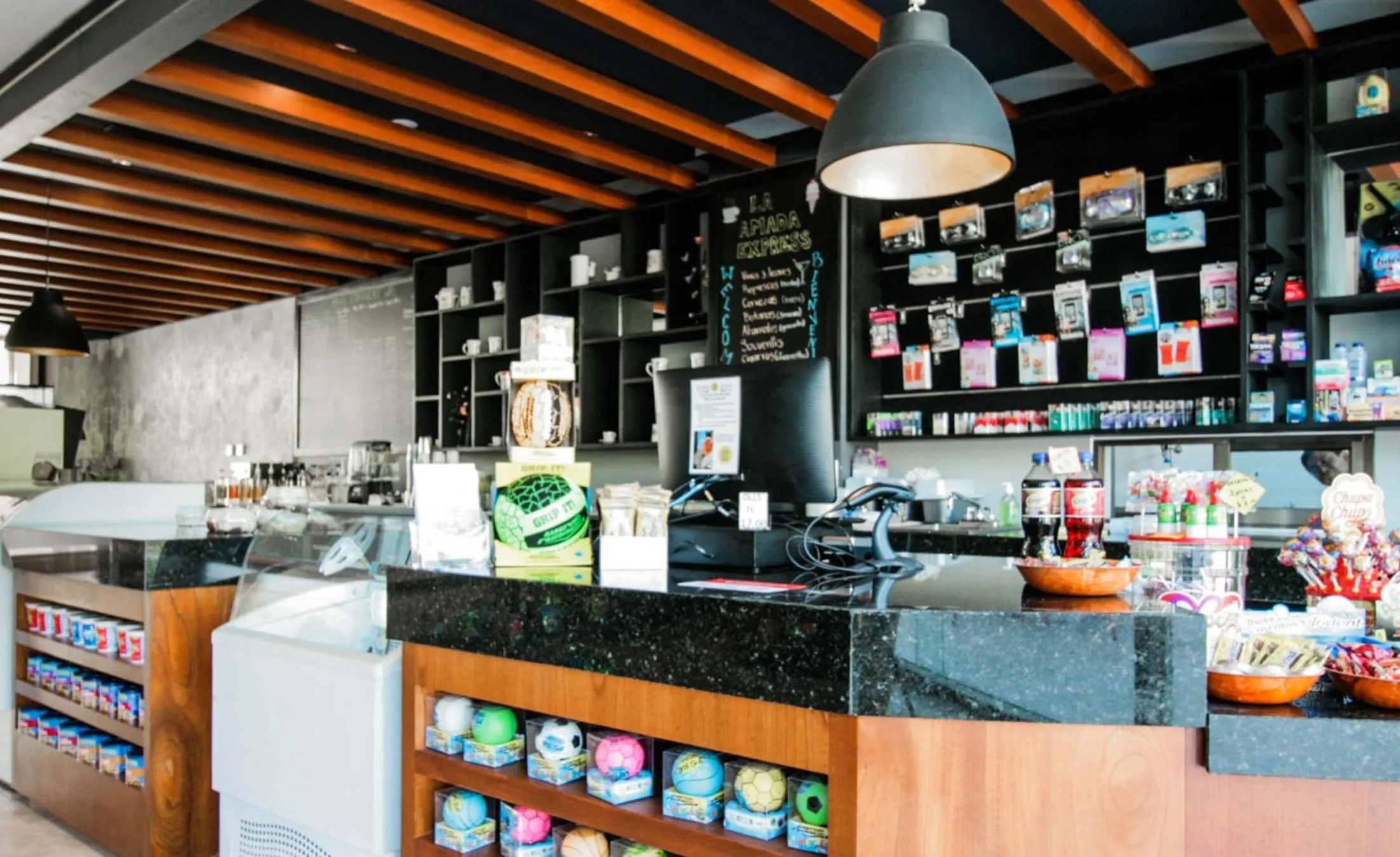 On-site shops in Departamento exclusivo con playa privada - La Amada, Cancun