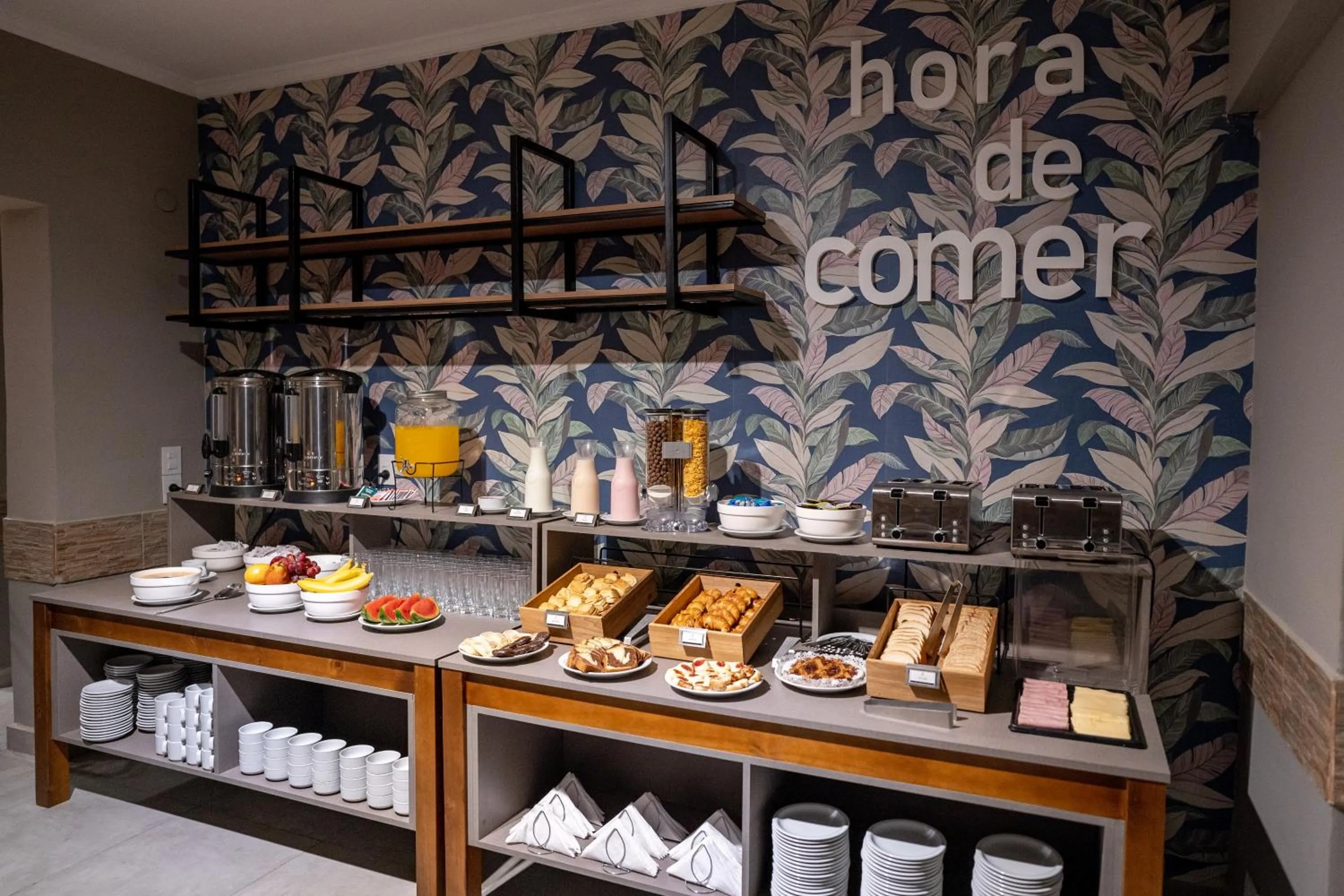 Buffet breakfast in Nuevo Centro Hotel Villa Carlos Paz