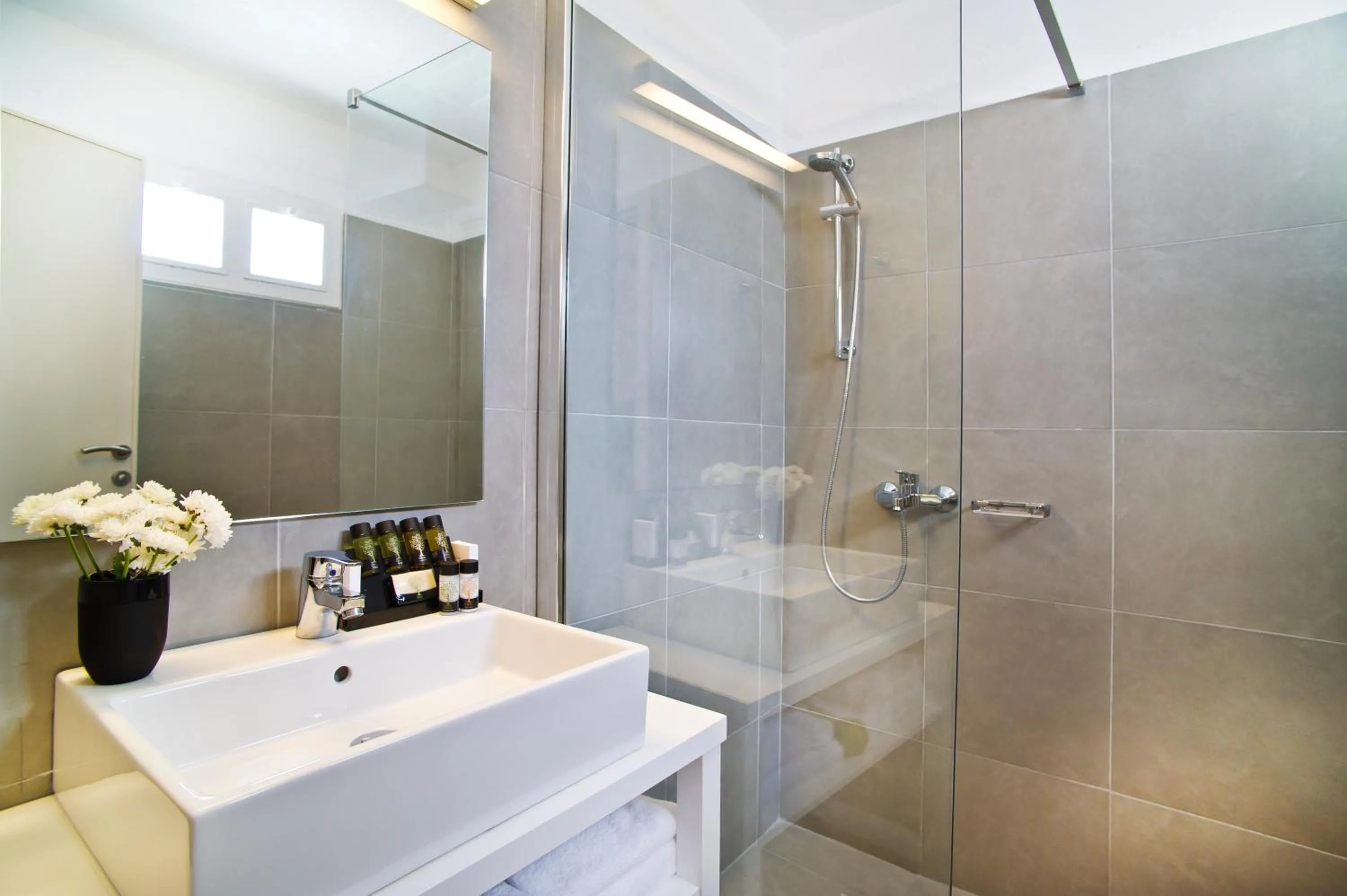 Bathroom in Marathon Beach Resort