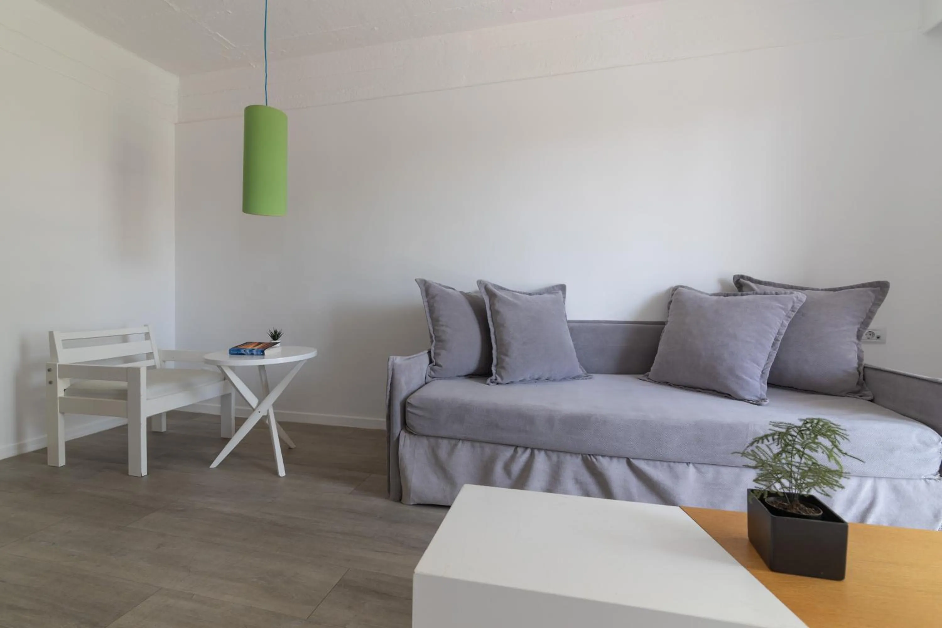 Seating area in Marathon Beach Resort