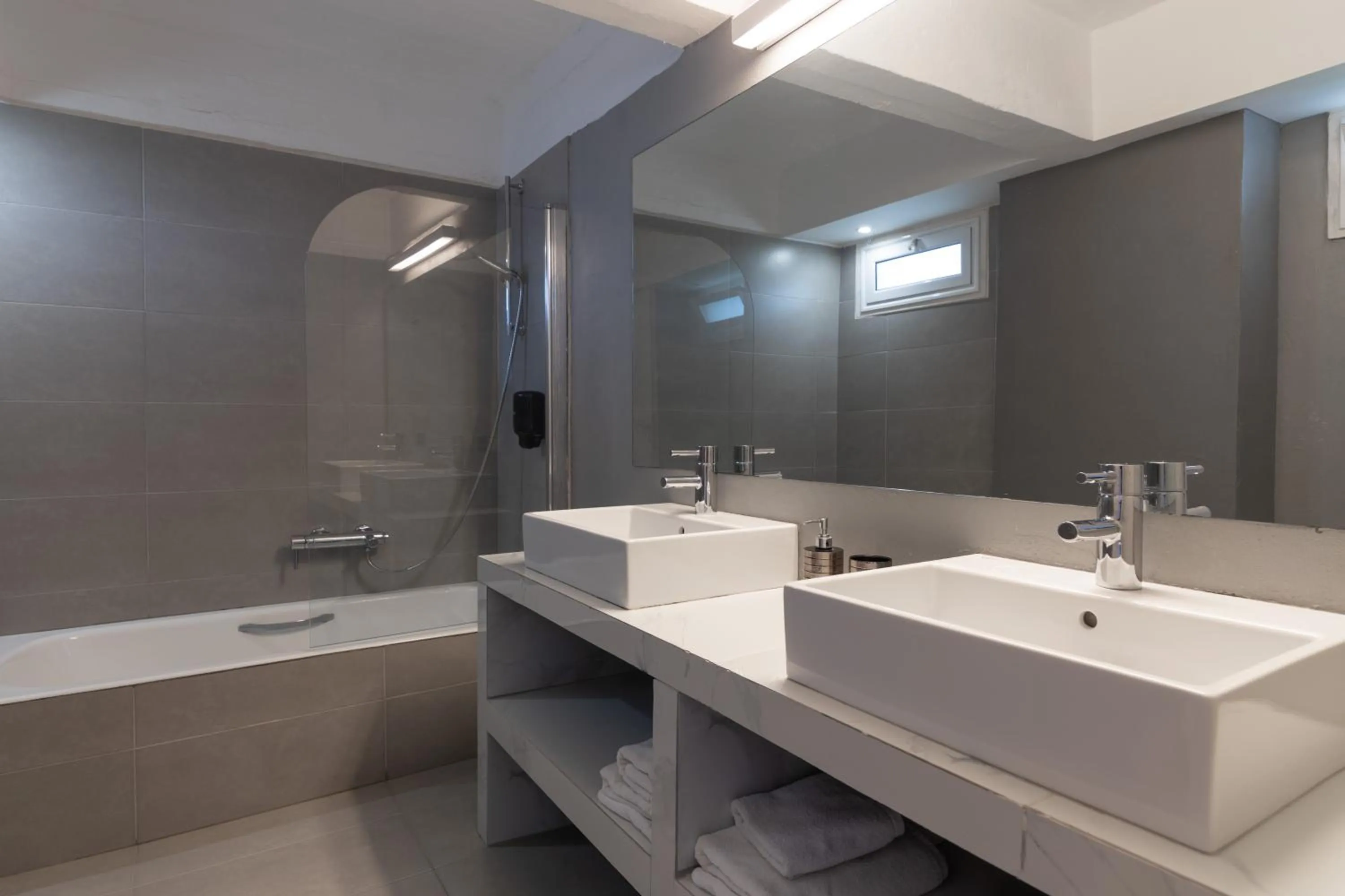 Bathroom in Marathon Beach Resort