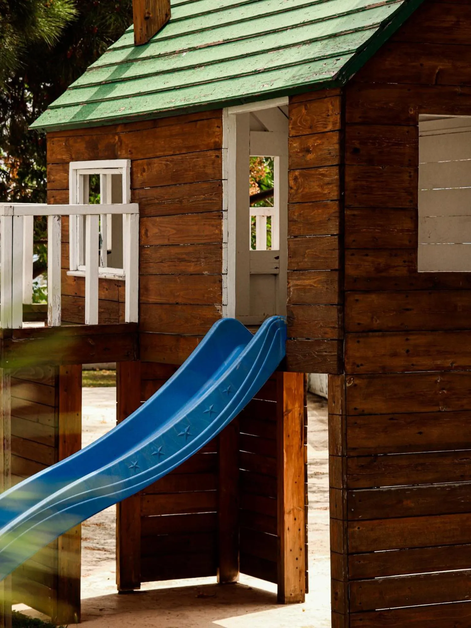 Children play ground in Marathon Beach Resort