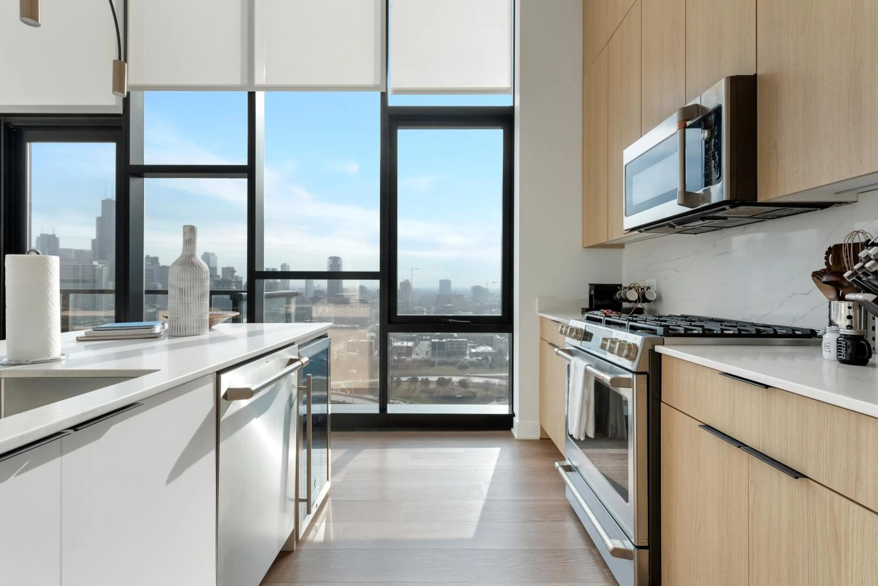 Coffee/tea facilities in Avenir West Loop Penthouses with Iconic City Views