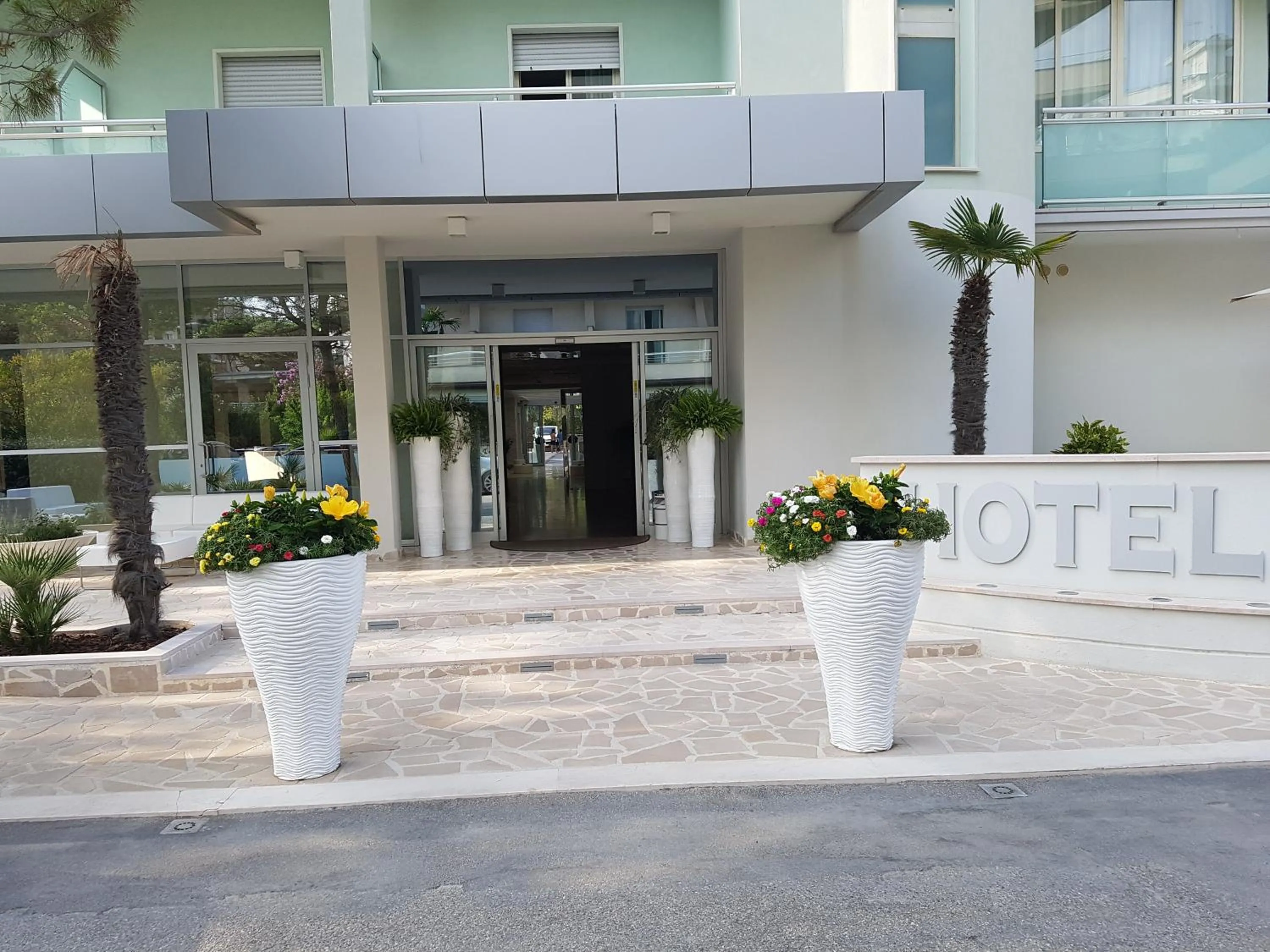 Facade/entrance in Hotel Sorriso