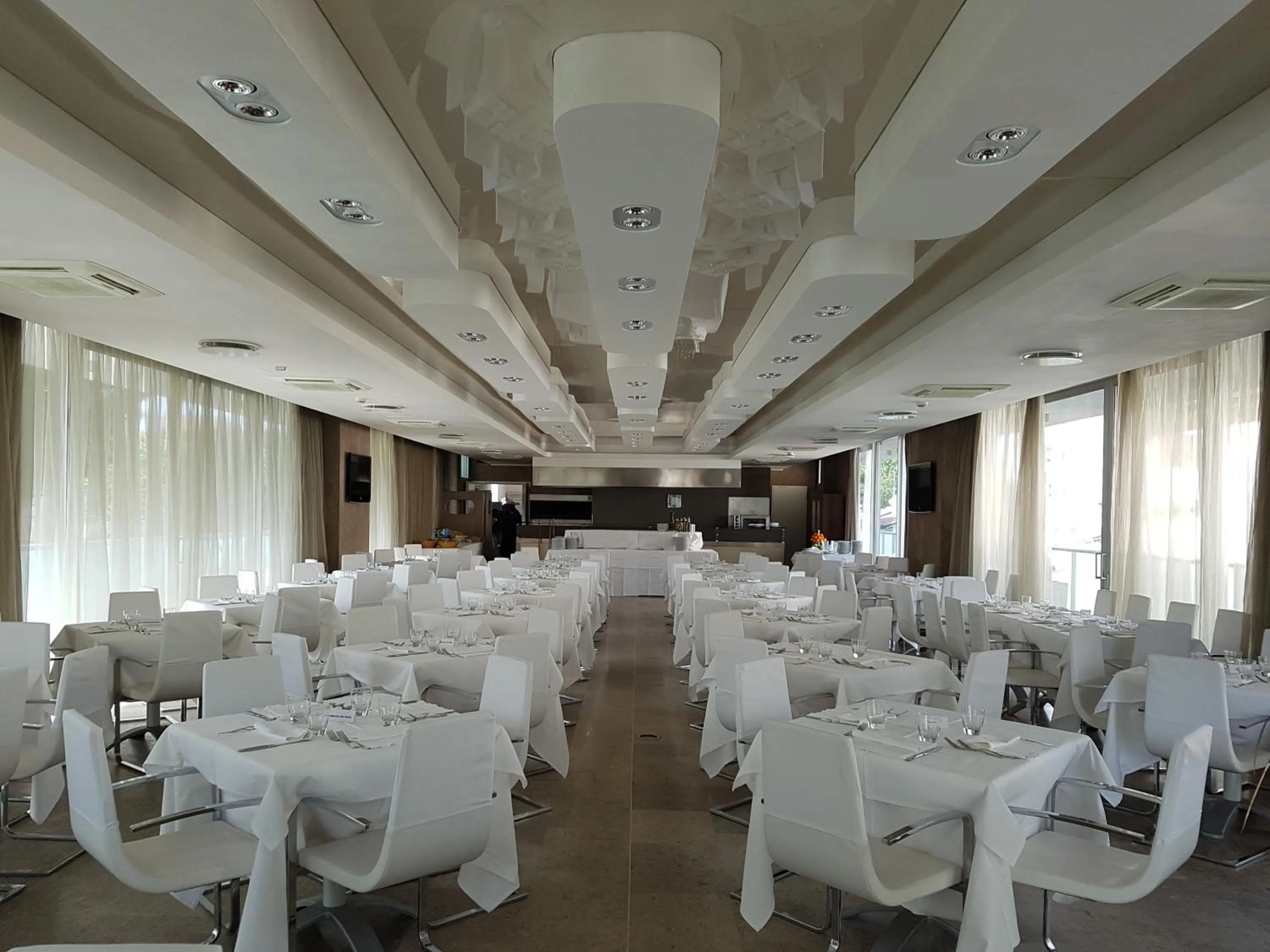 Restaurant/places to eat in Hotel Sorriso