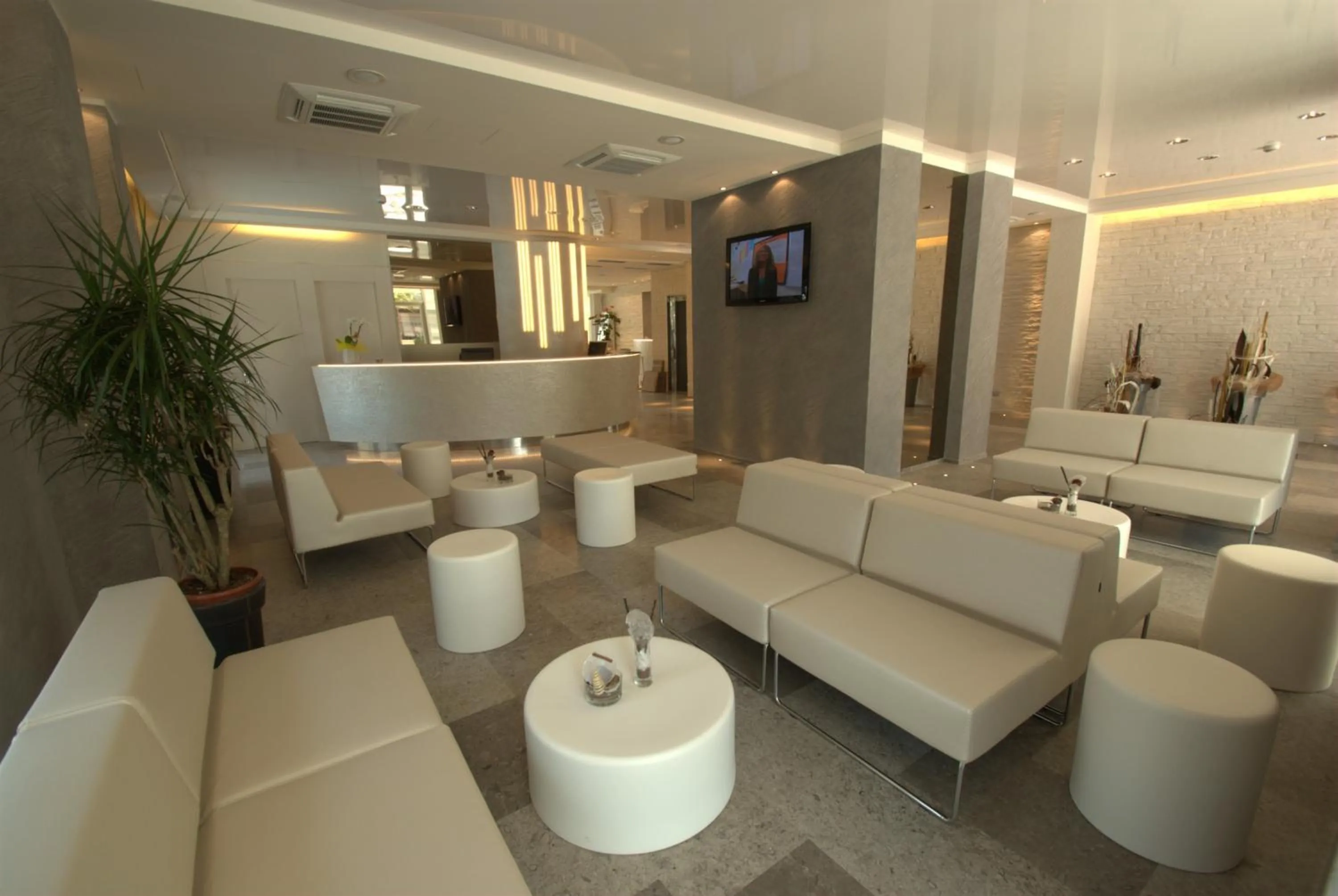 Communal lounge/ TV room in Hotel Sorriso