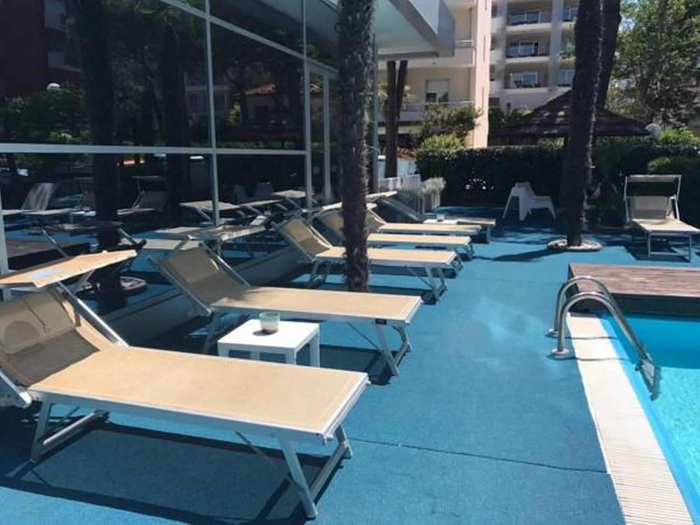 Swimming pool in Hotel Sorriso