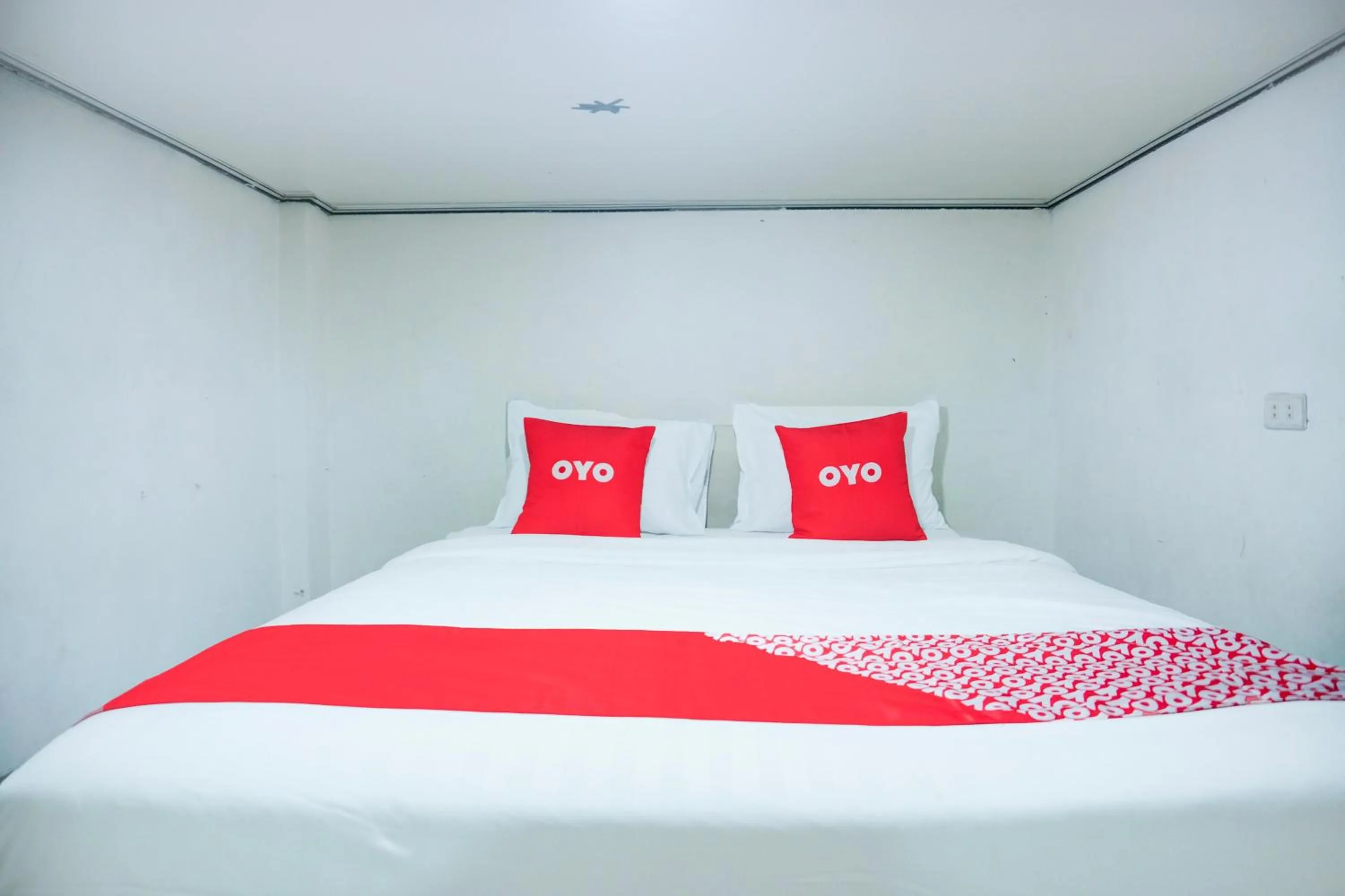 Bedroom, Bed in Hotel O Teluk Betung Near Water Park Lembah Hijau Formerly Kanajiwa Guesthouse 2