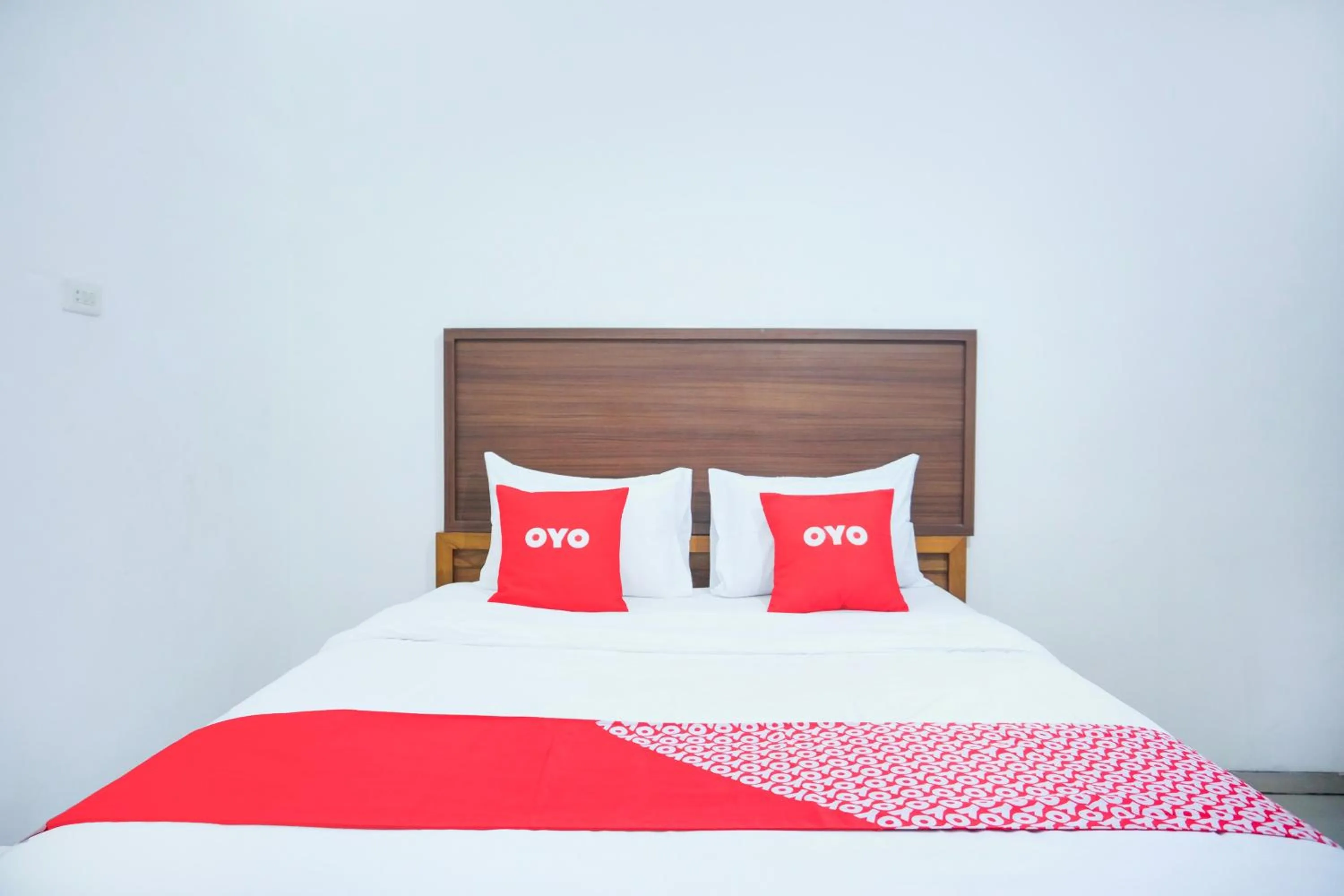 Bedroom, Bed in Hotel O Teluk Betung Near Water Park Lembah Hijau Formerly Kanajiwa Guesthouse 2