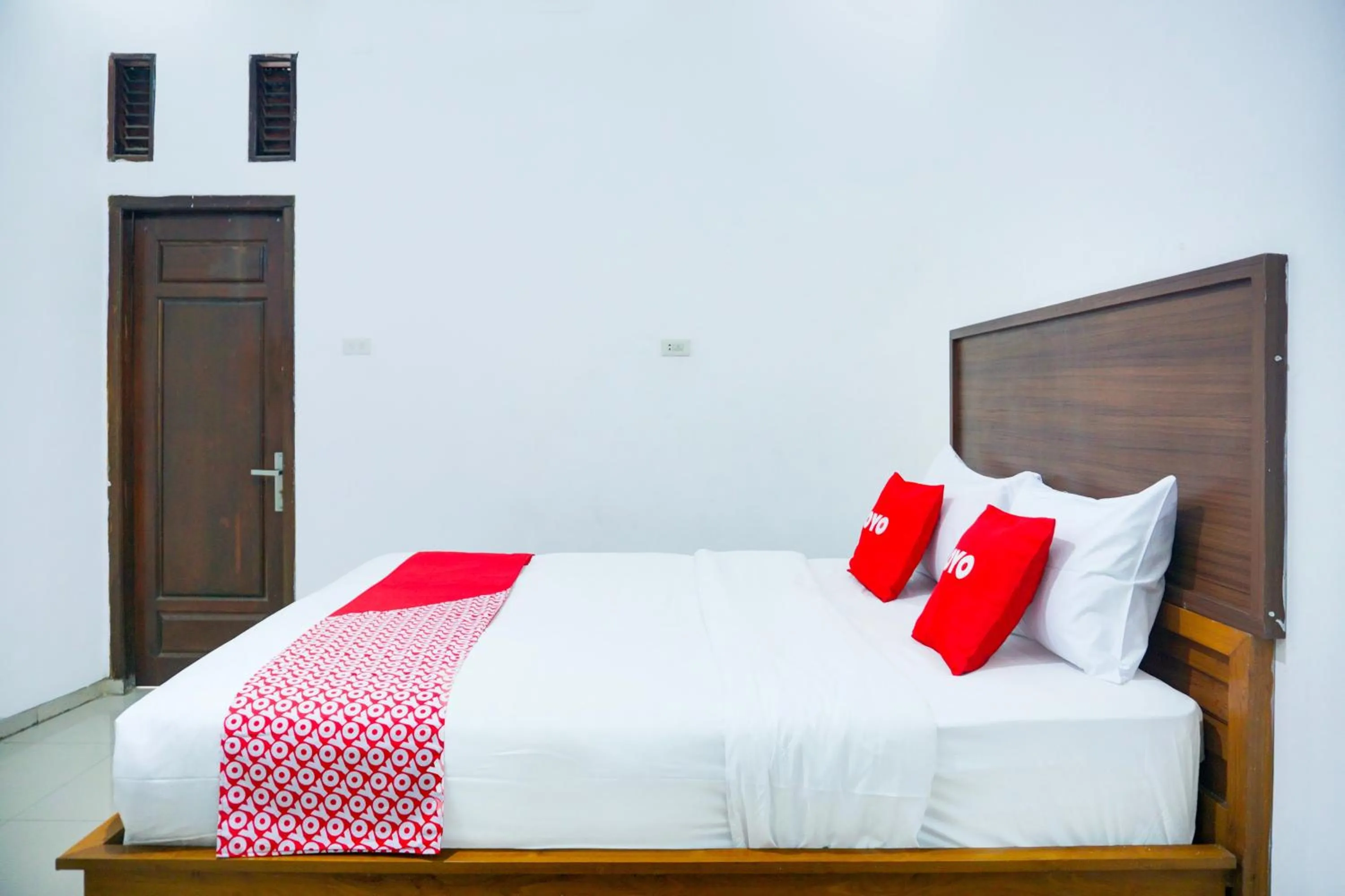 Bedroom, Bed in Hotel O Teluk Betung Near Water Park Lembah Hijau Formerly Kanajiwa Guesthouse 2