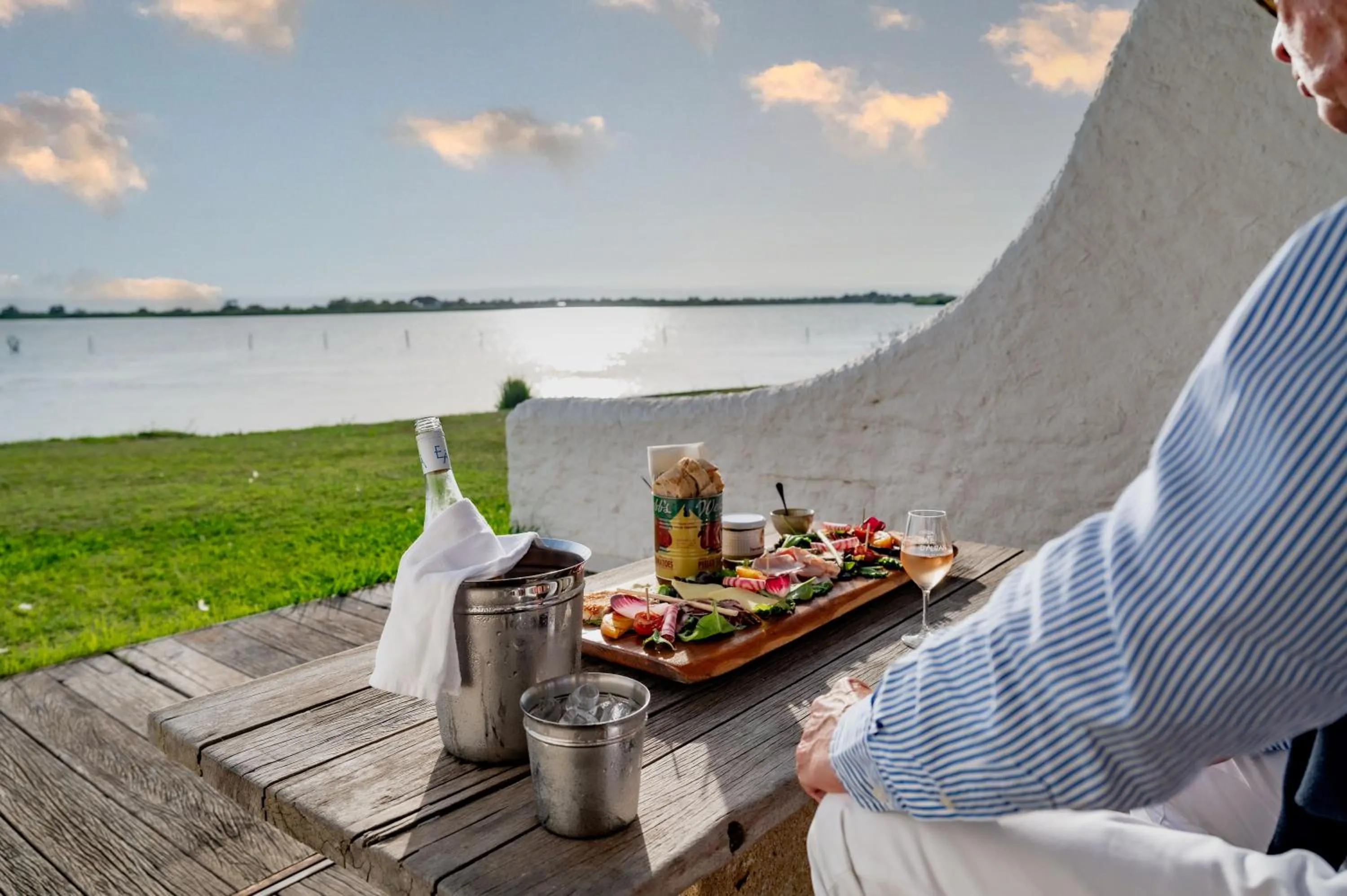 Food and drinks in Lodge Sainte Helene Adult only