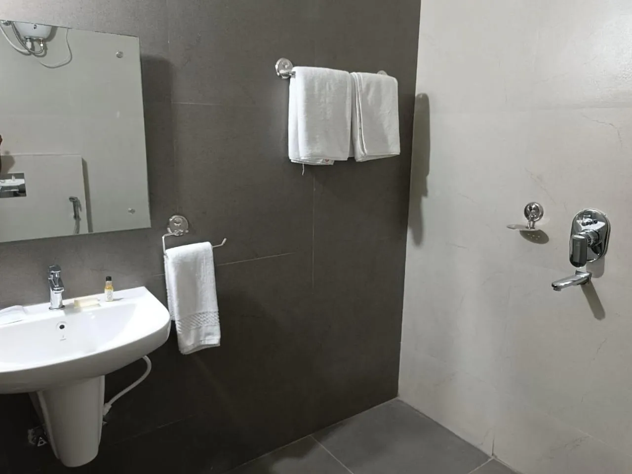 Hello By Ananya, Puri