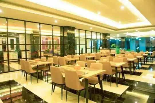 Restaurant/places to eat in Hotel Simfony Alor