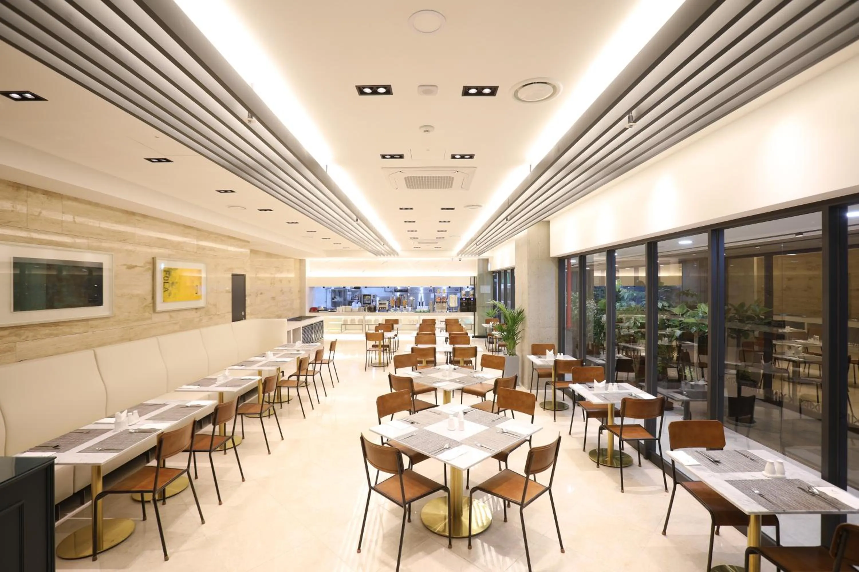 Restaurant/places to eat in Pangyo Business & Tourist Hotel KYND