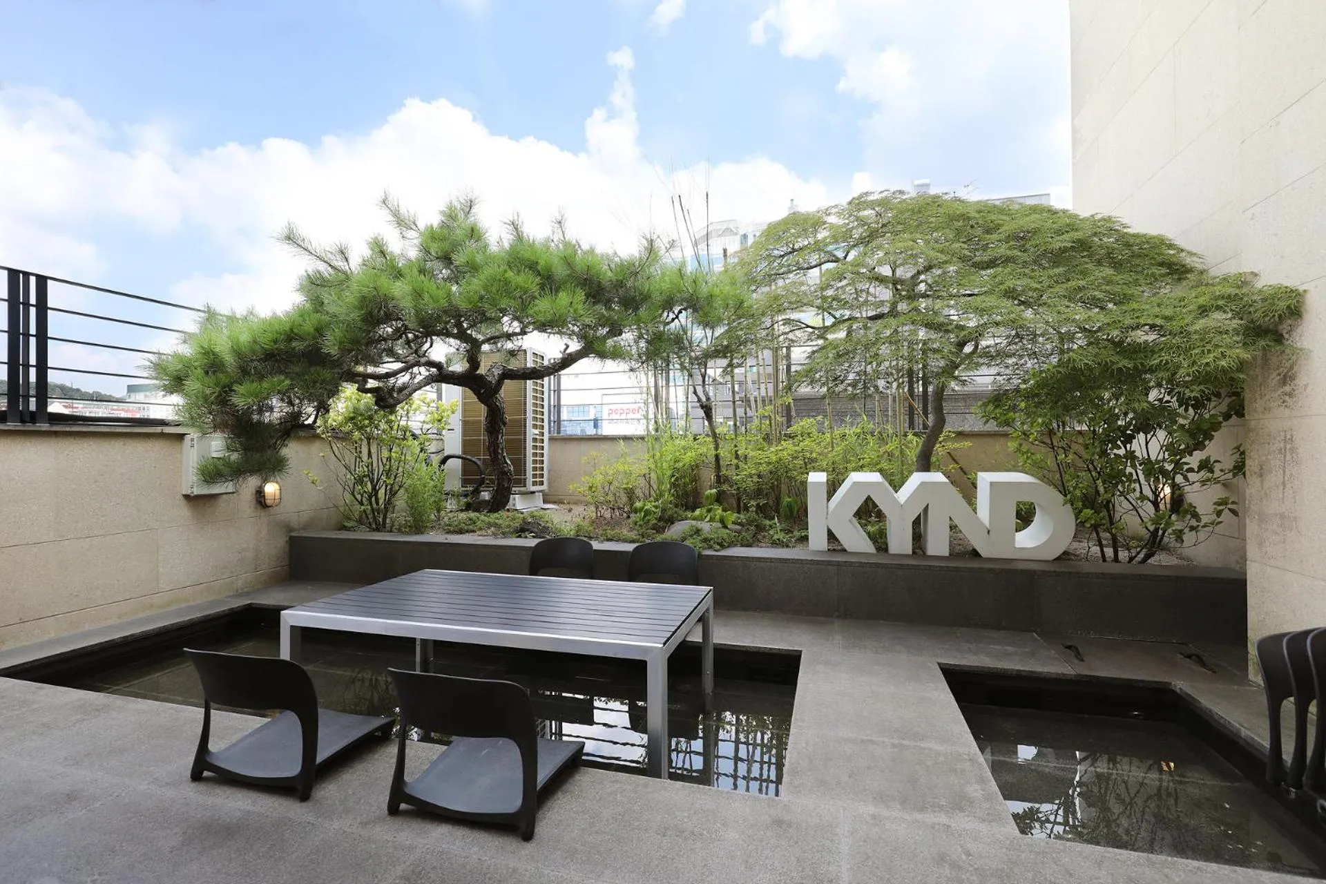 Pangyo Business & Tourist Hotel KYND