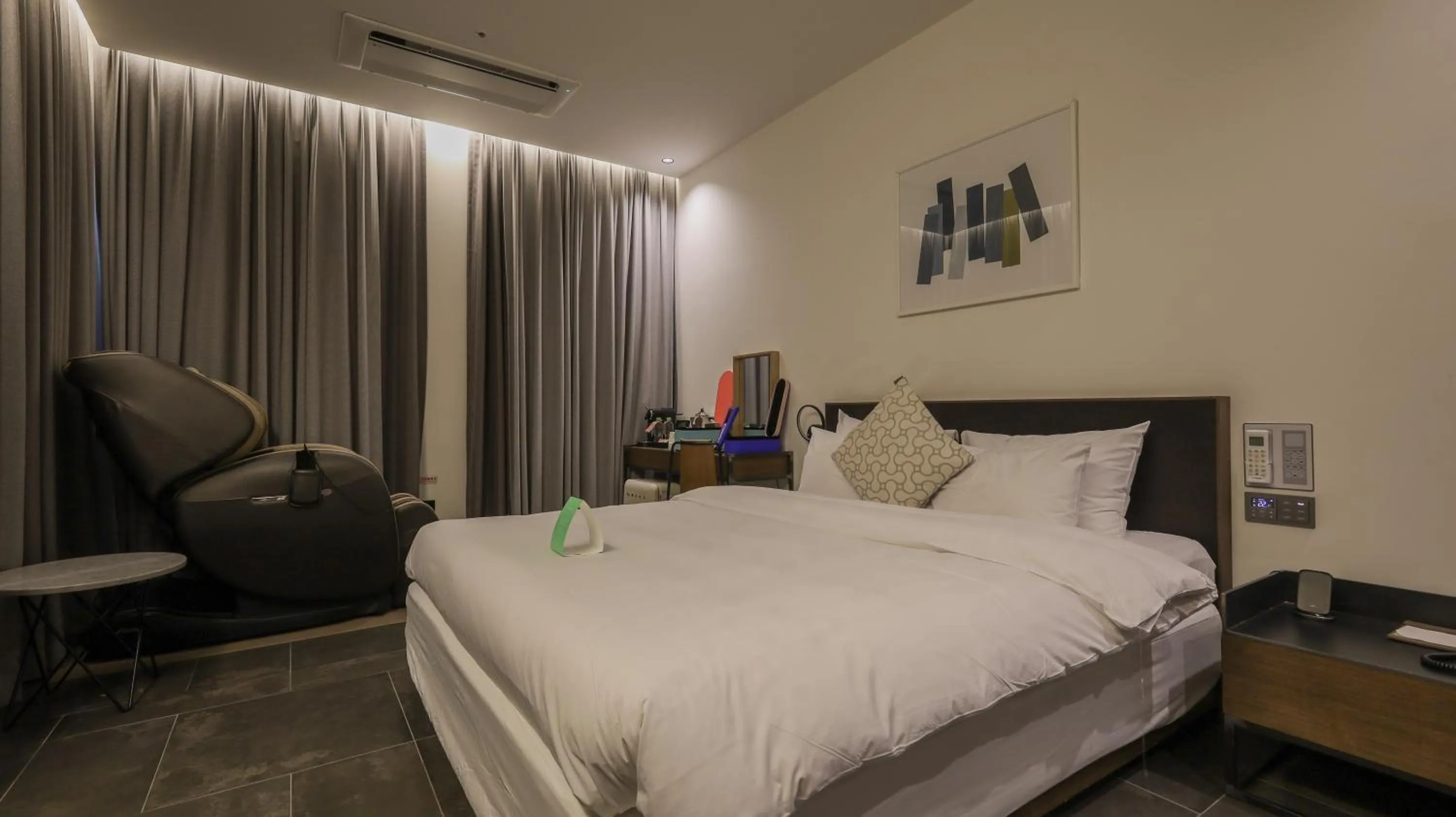 Bed in Pangyo Business & Tourist Hotel KYND