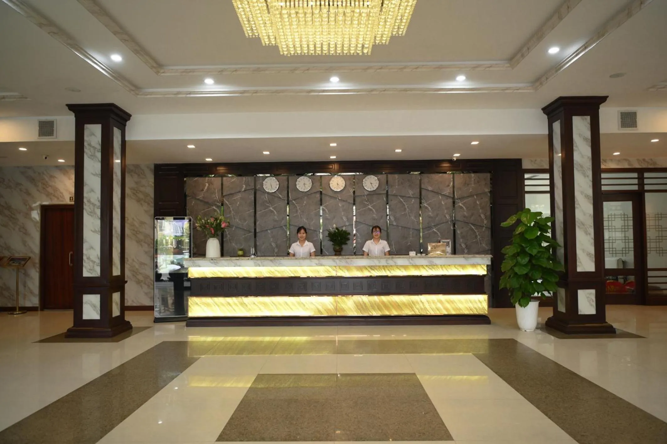 Lobby or reception in 东都明月酒店Dong Do Minh Nguyet